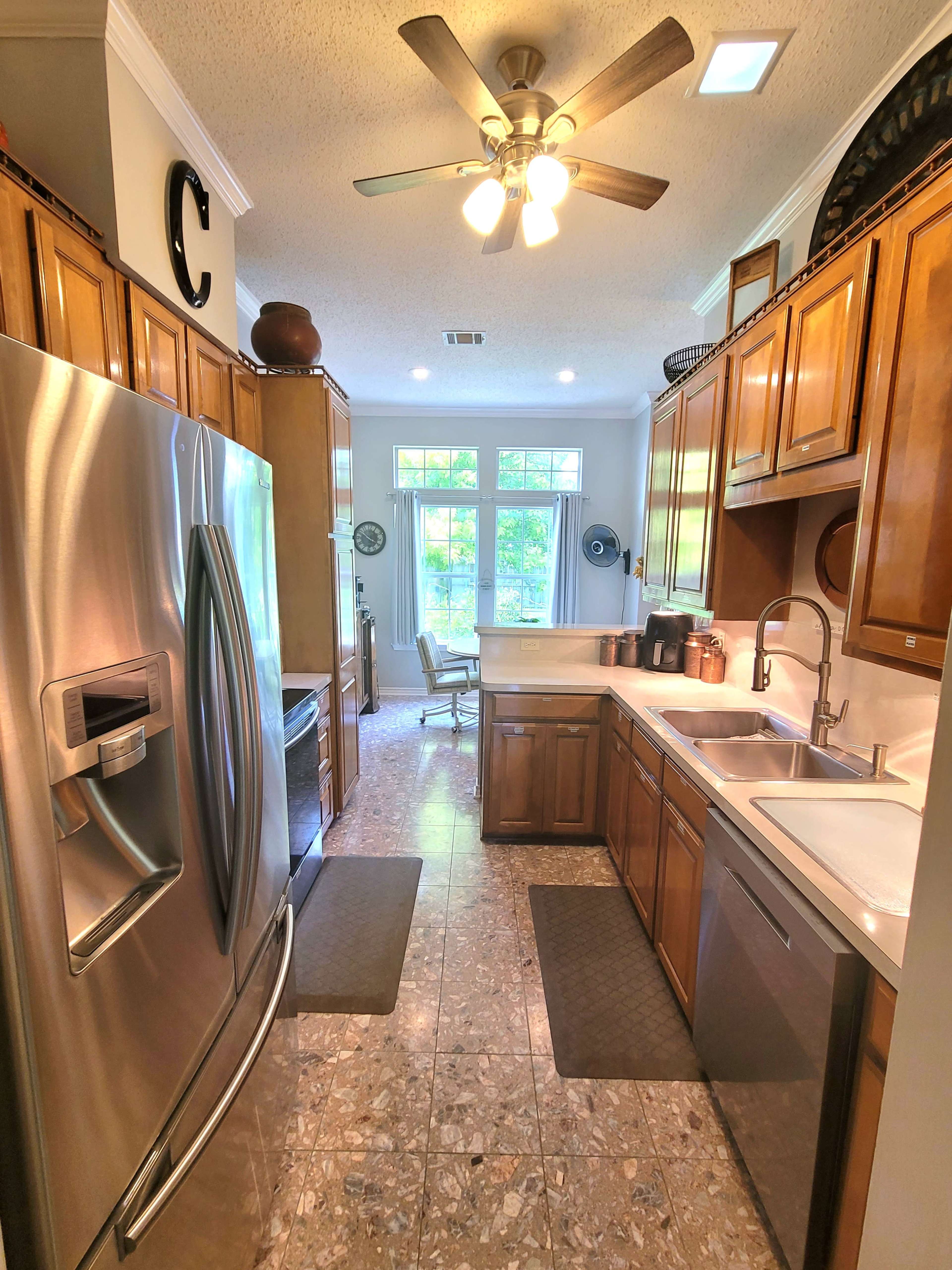 4 Bedroom Home with space, light & huge backyard Image in West Waco, Waco, TX