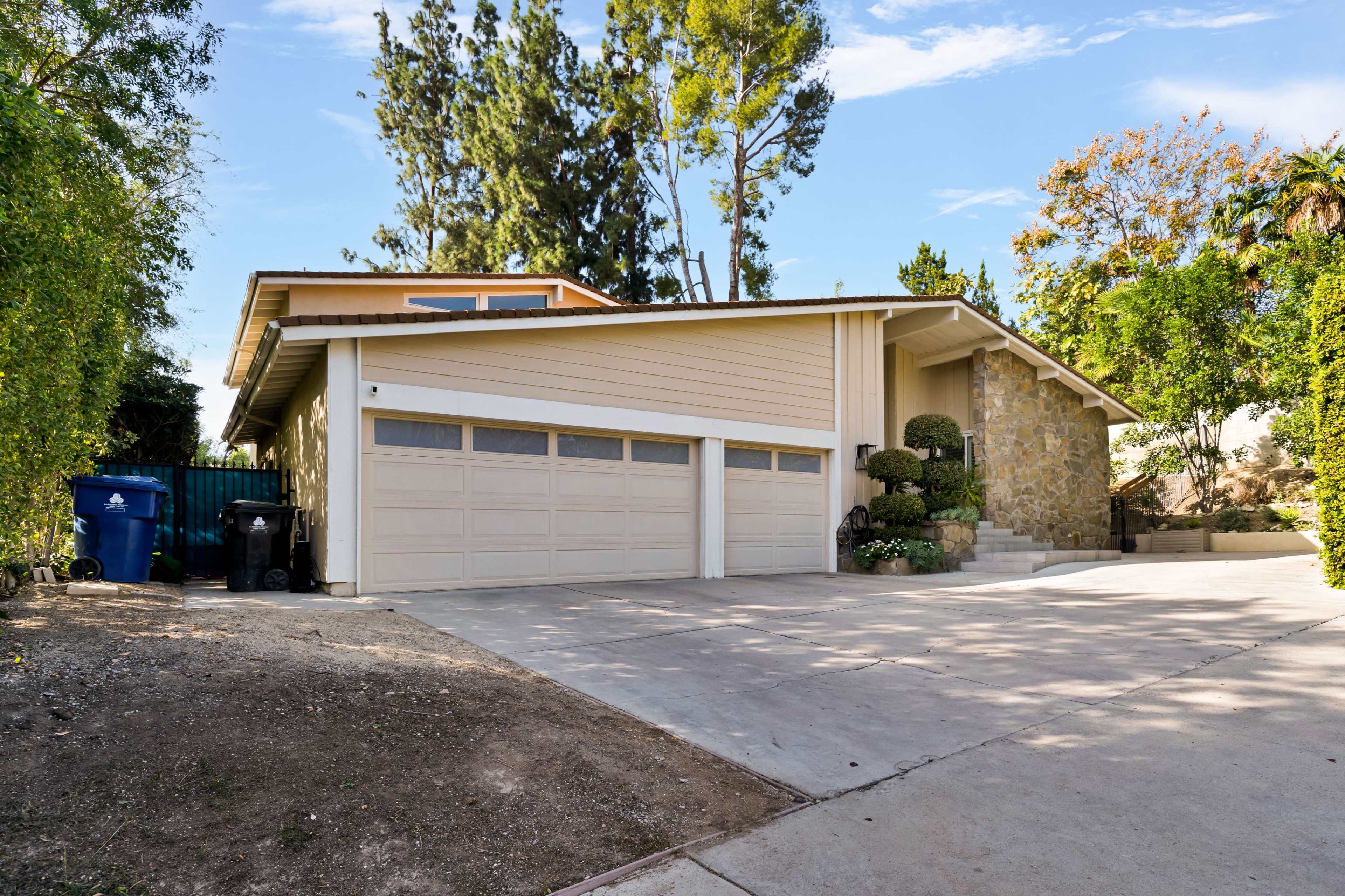 LUXE HAVEN WITH ENDLESS CALIFORNIA VIBES Image in Woodland Hills, Woodland Hills, CA