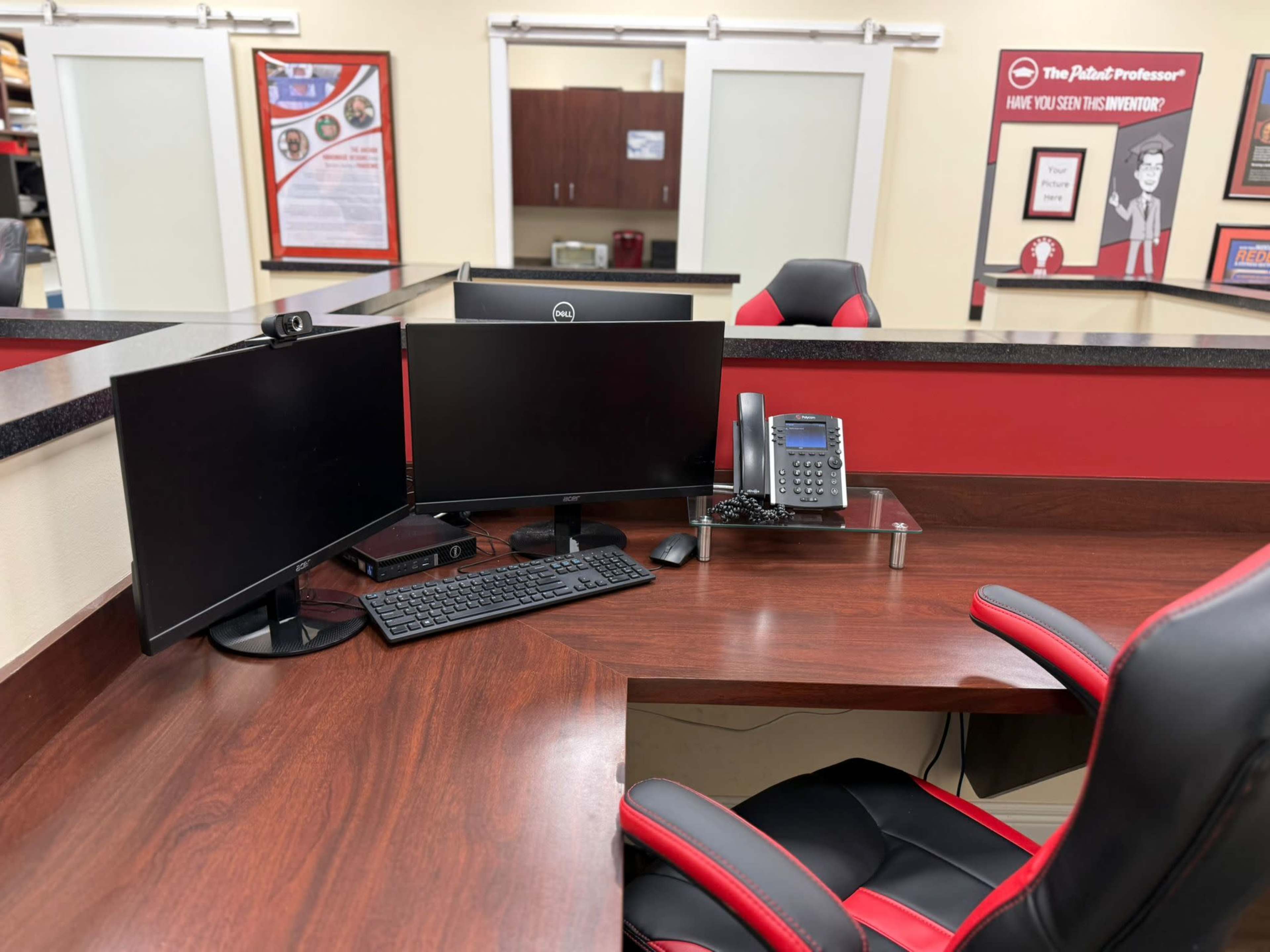 Modern Office Space with Desks & Cubicles in Coral Springs Image in Coral Springs, Coral Springs, FL
