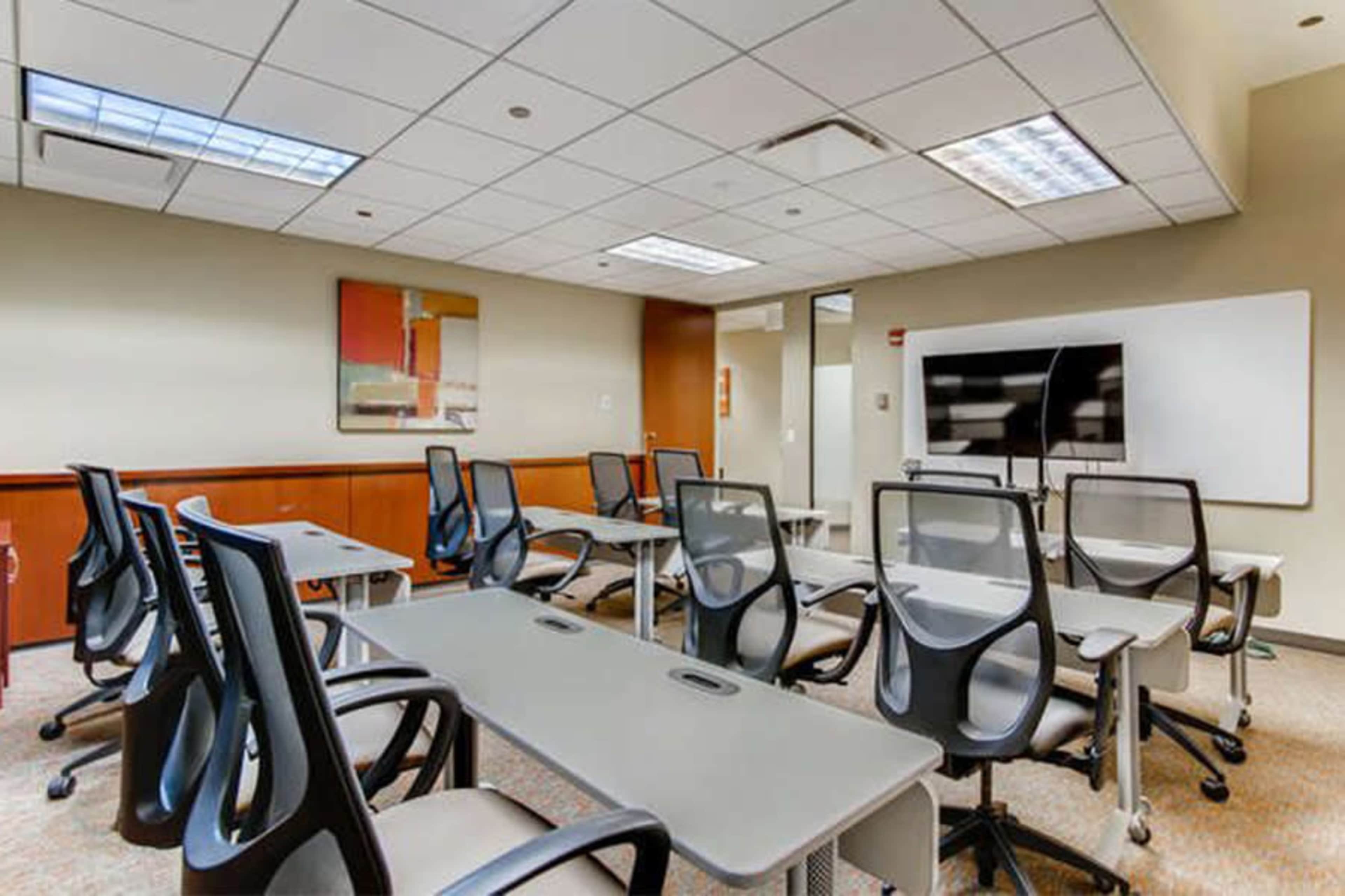 Training room-flexible layout Image in O'Hare, Chicago, IL