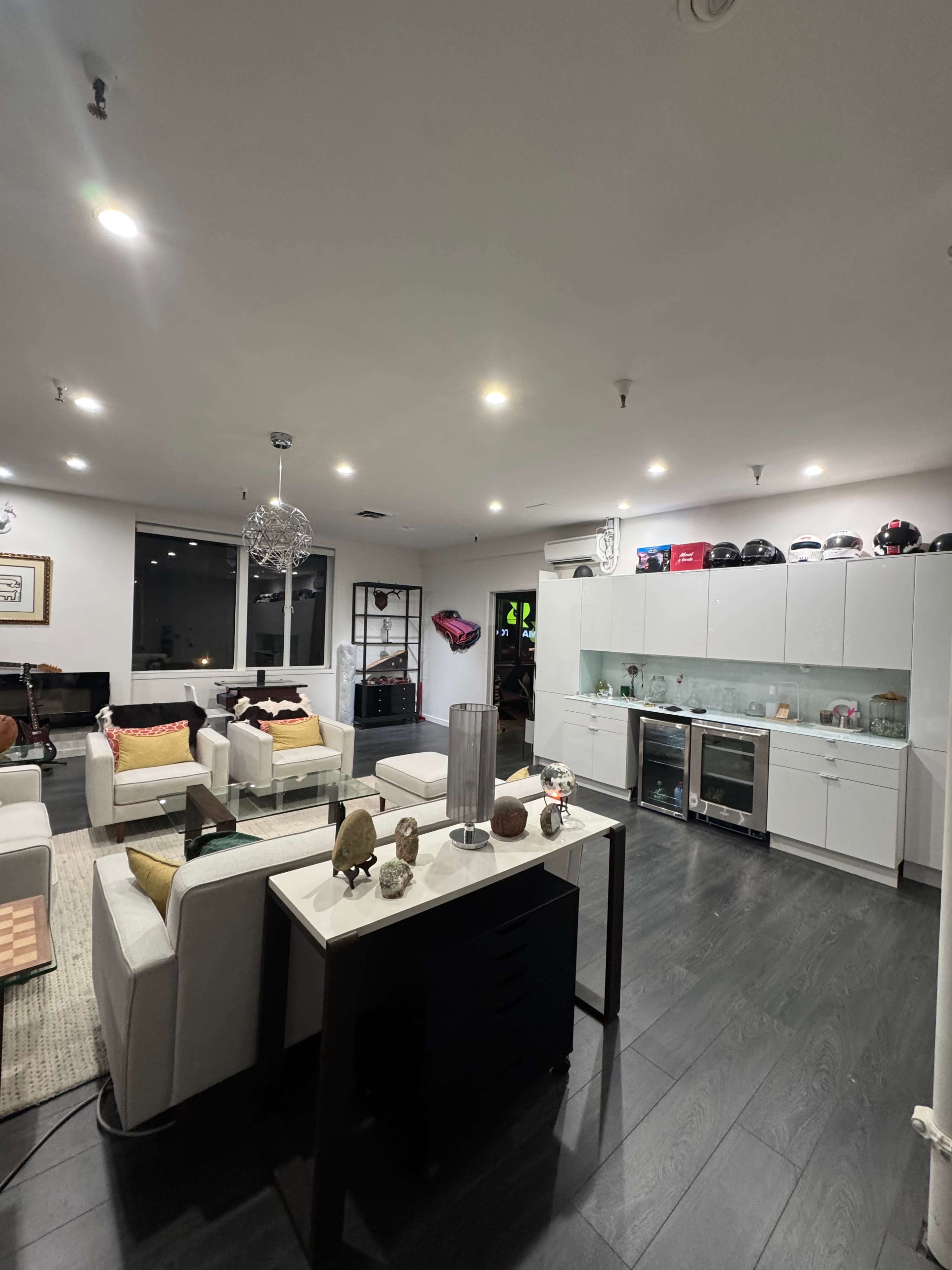 Exclusive, High-End Studio with 24/7 Access – Ideal for Aspiring Artists, Musicians & Podcasters Image in Showplace Square, san Francisco, CA