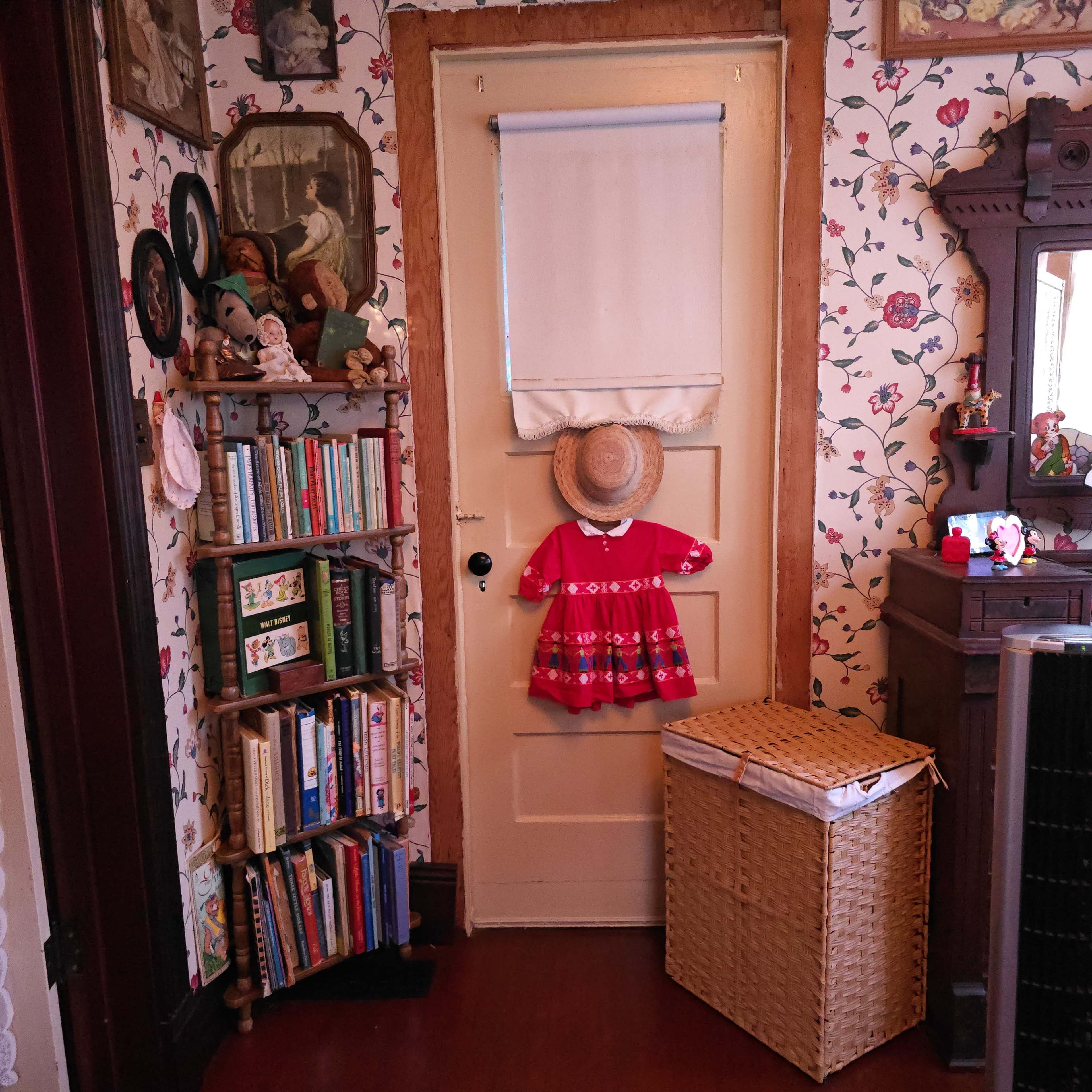 Antique Baby Nursery Room for Bridal, Maternity, Newborn and Floral photography on a Victorian Property in safe neighborhood Image in Castro Valley, Castro Valley, CA