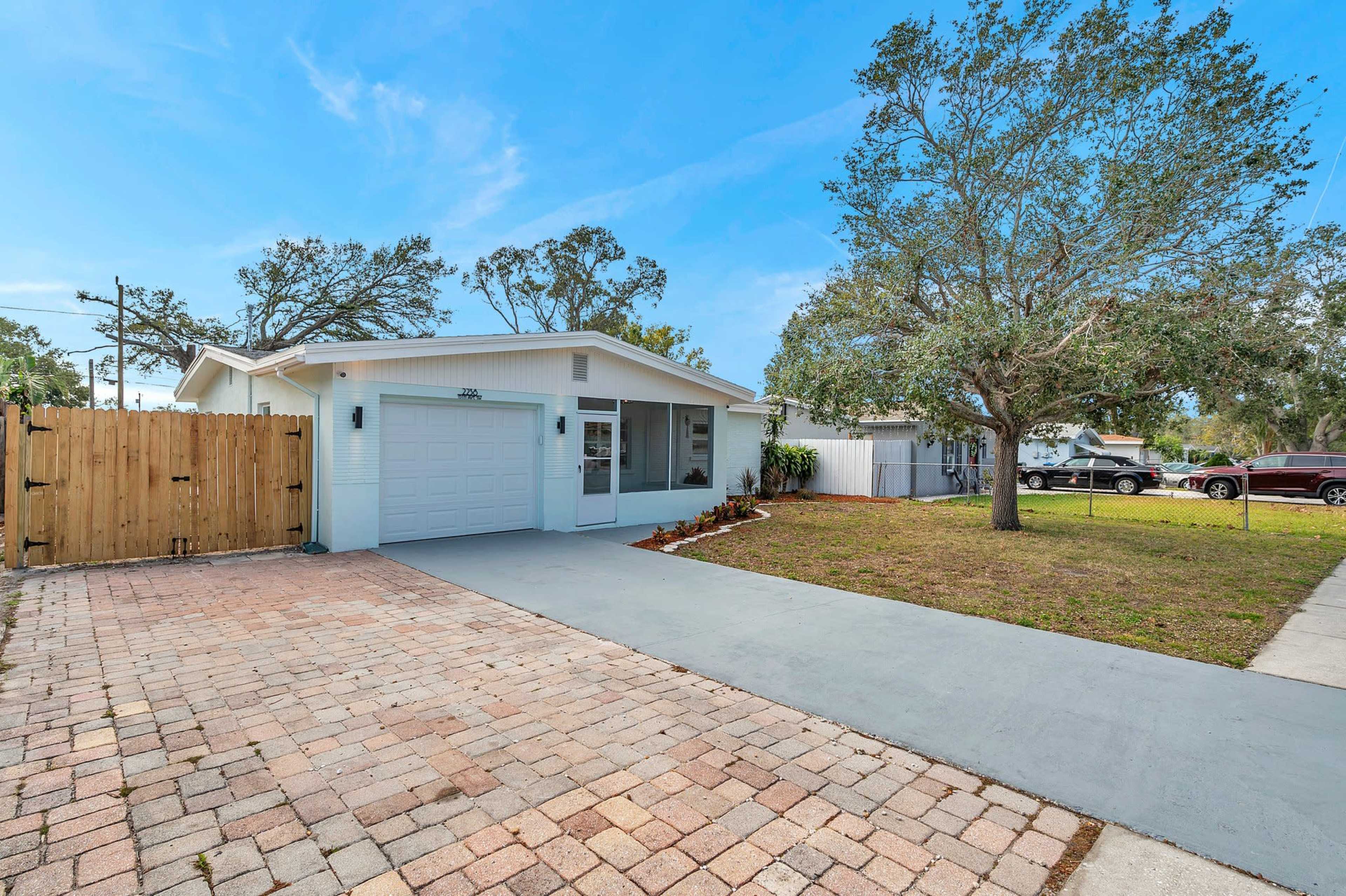 Pastel Colored Happy Modern Home In Largo Image in Largo, Largo, FL