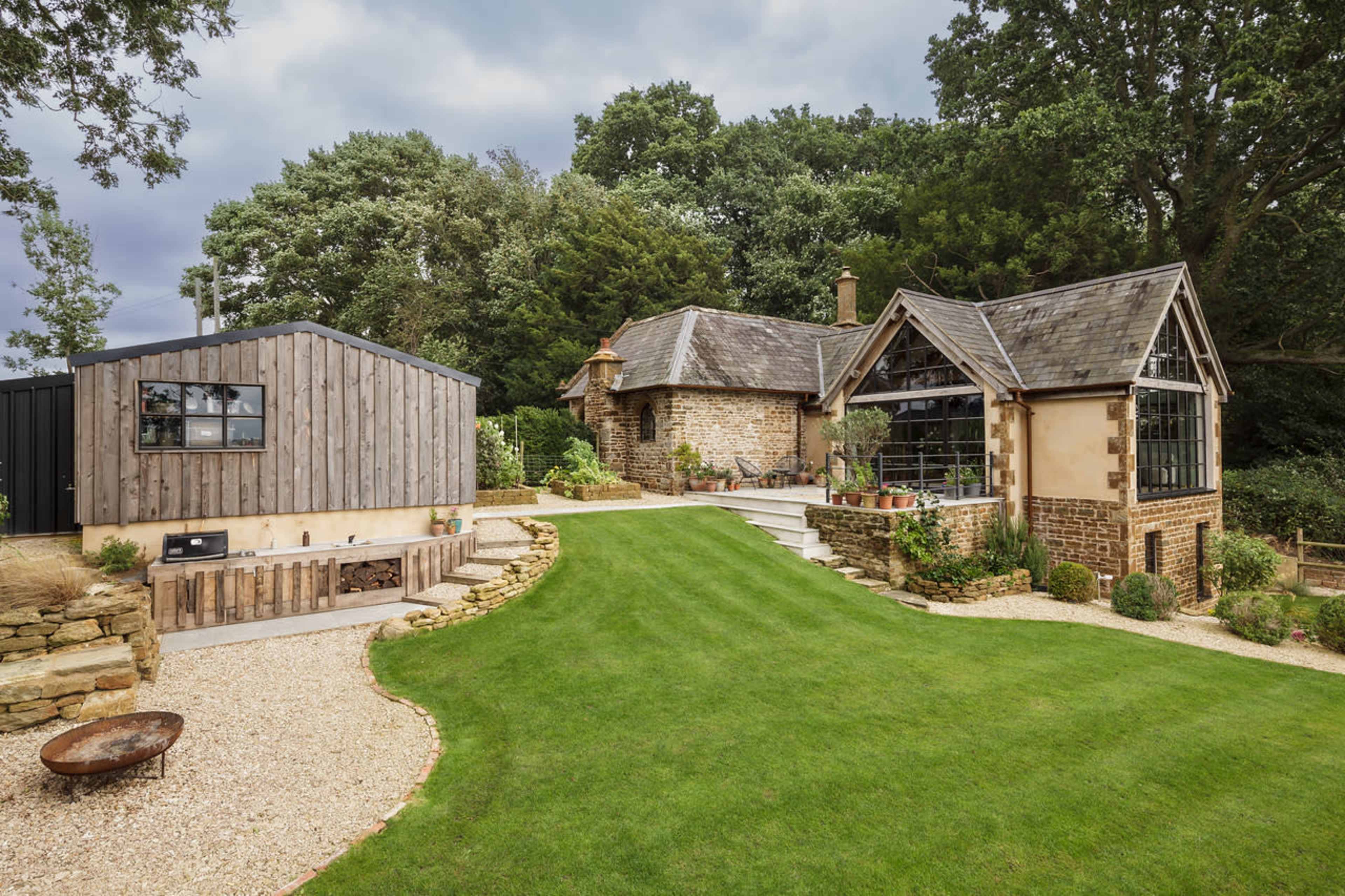 GATEKEEPER’S VIEW Image in Wardington, Banbury, ENG