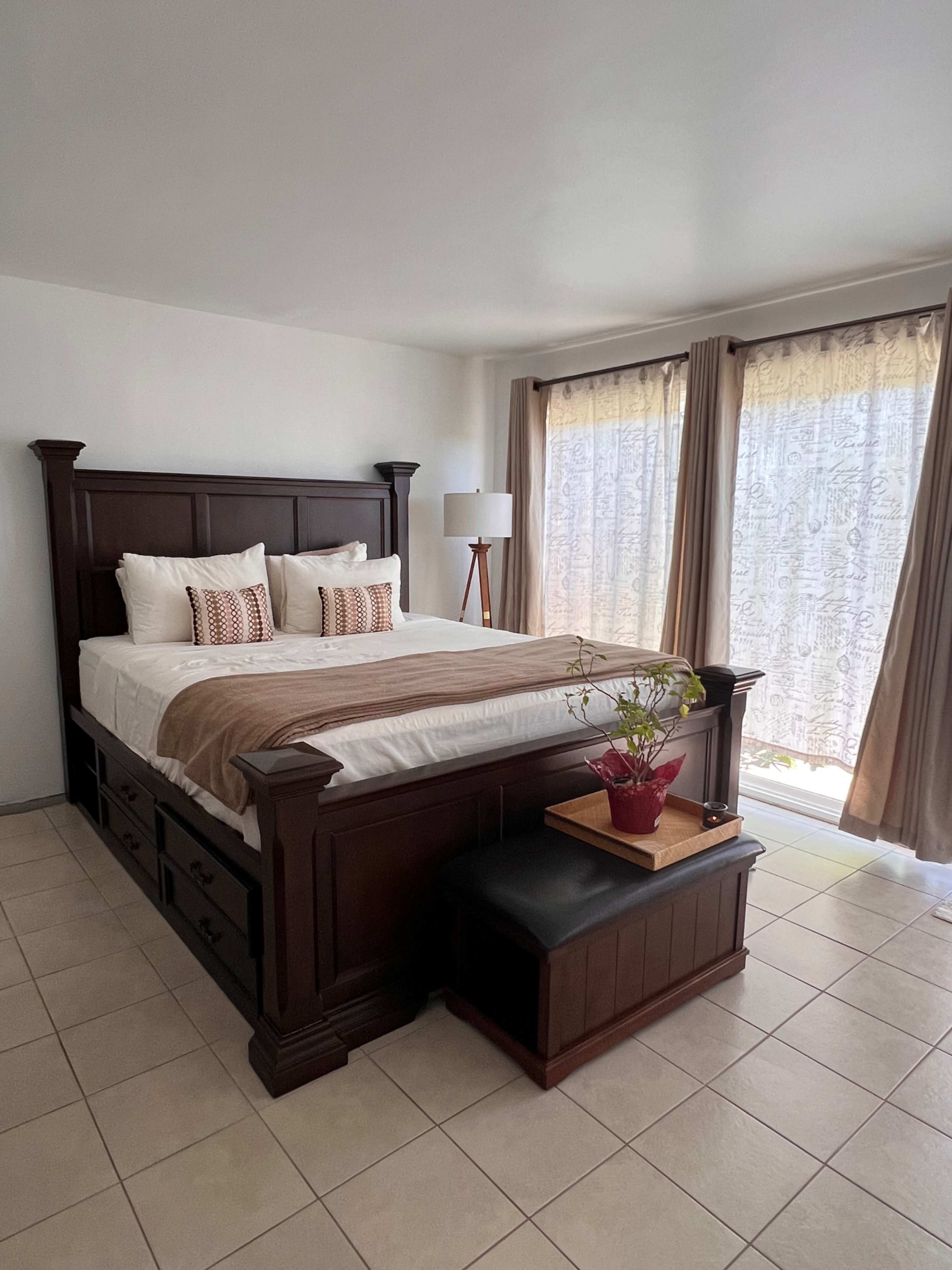 Old Apartment | Modern House | Bamboo Garden Image in Woodland Hills, Woodland Hills, CA