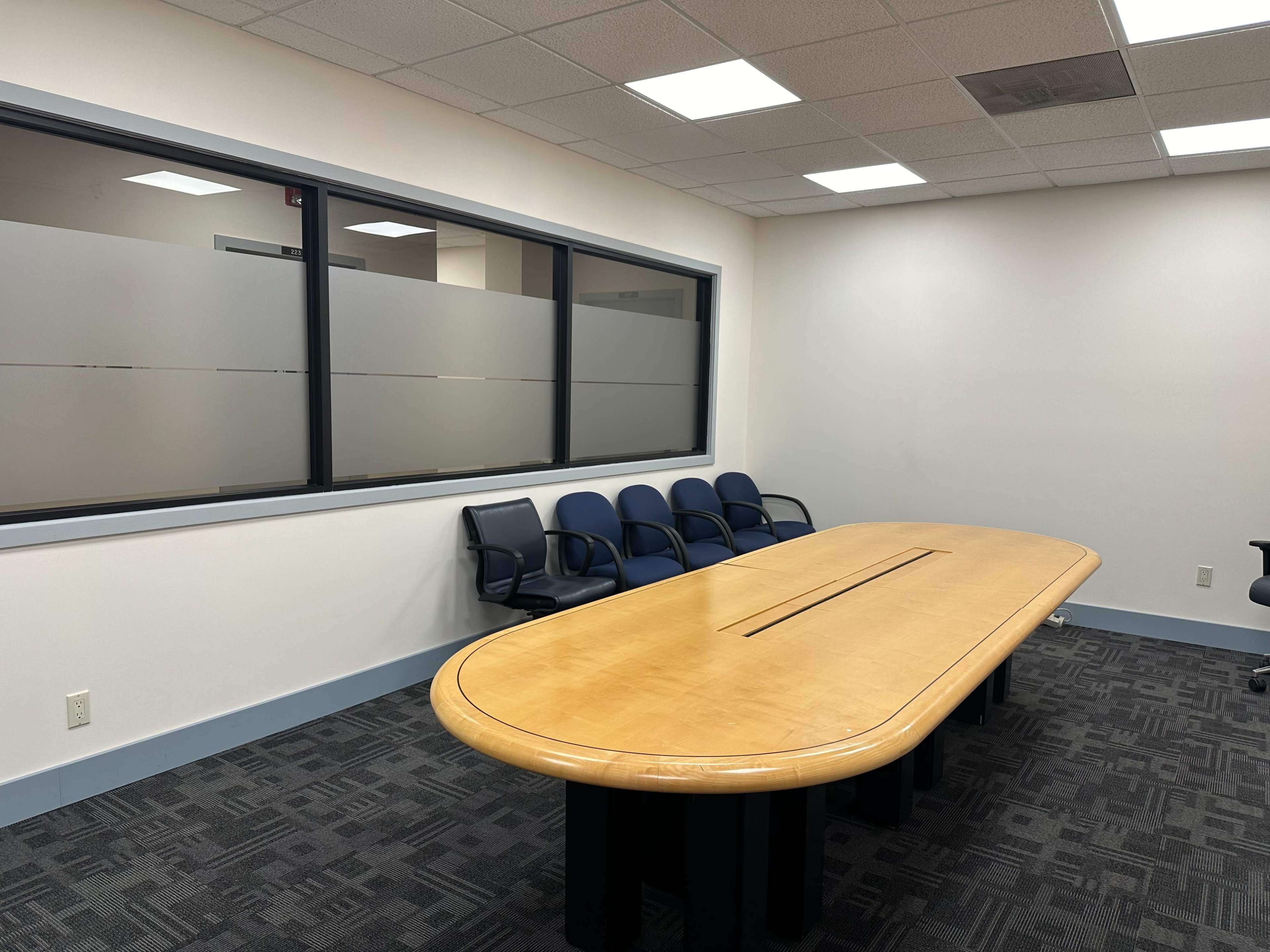 Corporate Suites & Conference Rooms Image in Fair Lawn, Fair Lawn, NJ