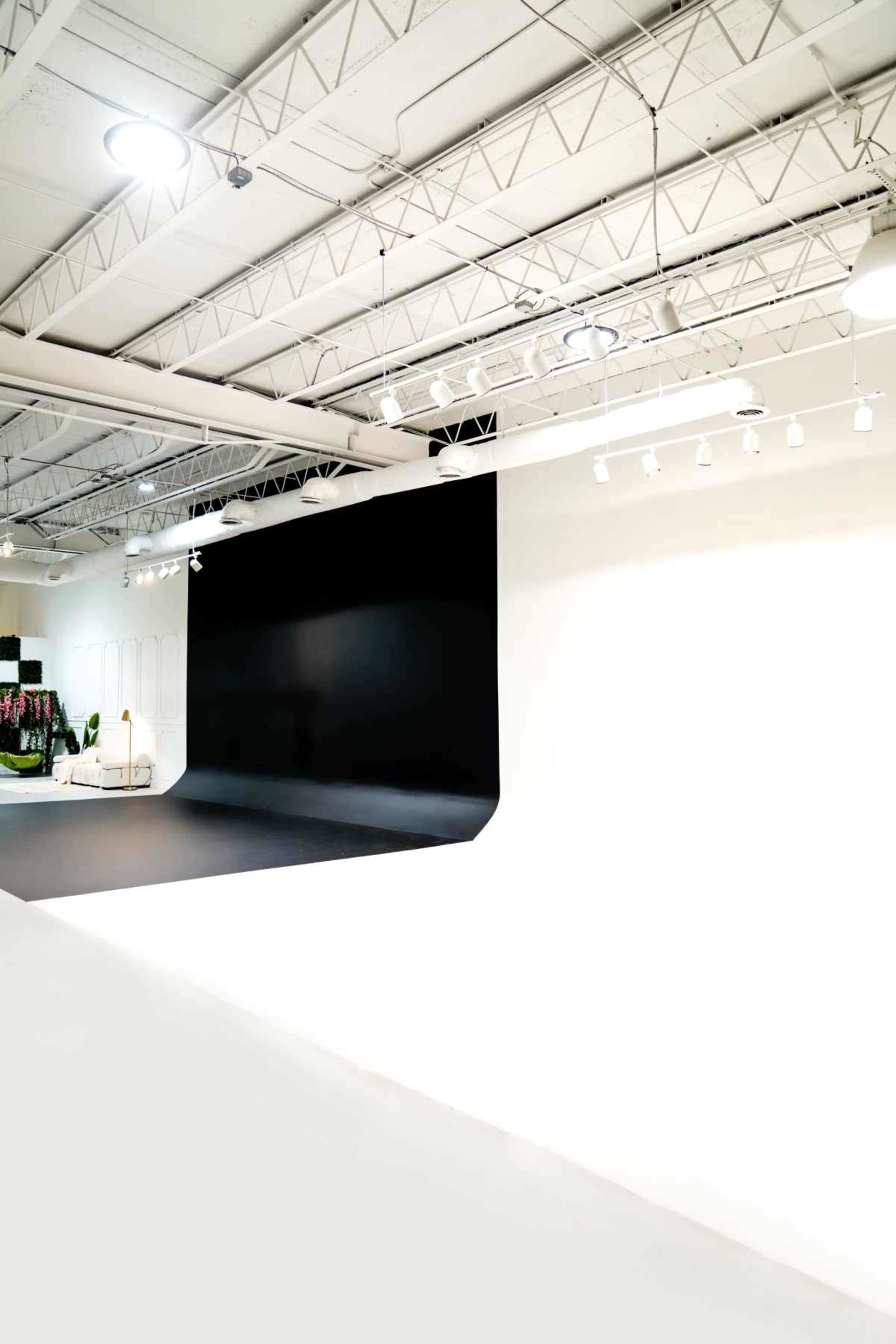 West Side Midtown Photography Studio Image in Hills Park, Atlanta, GA