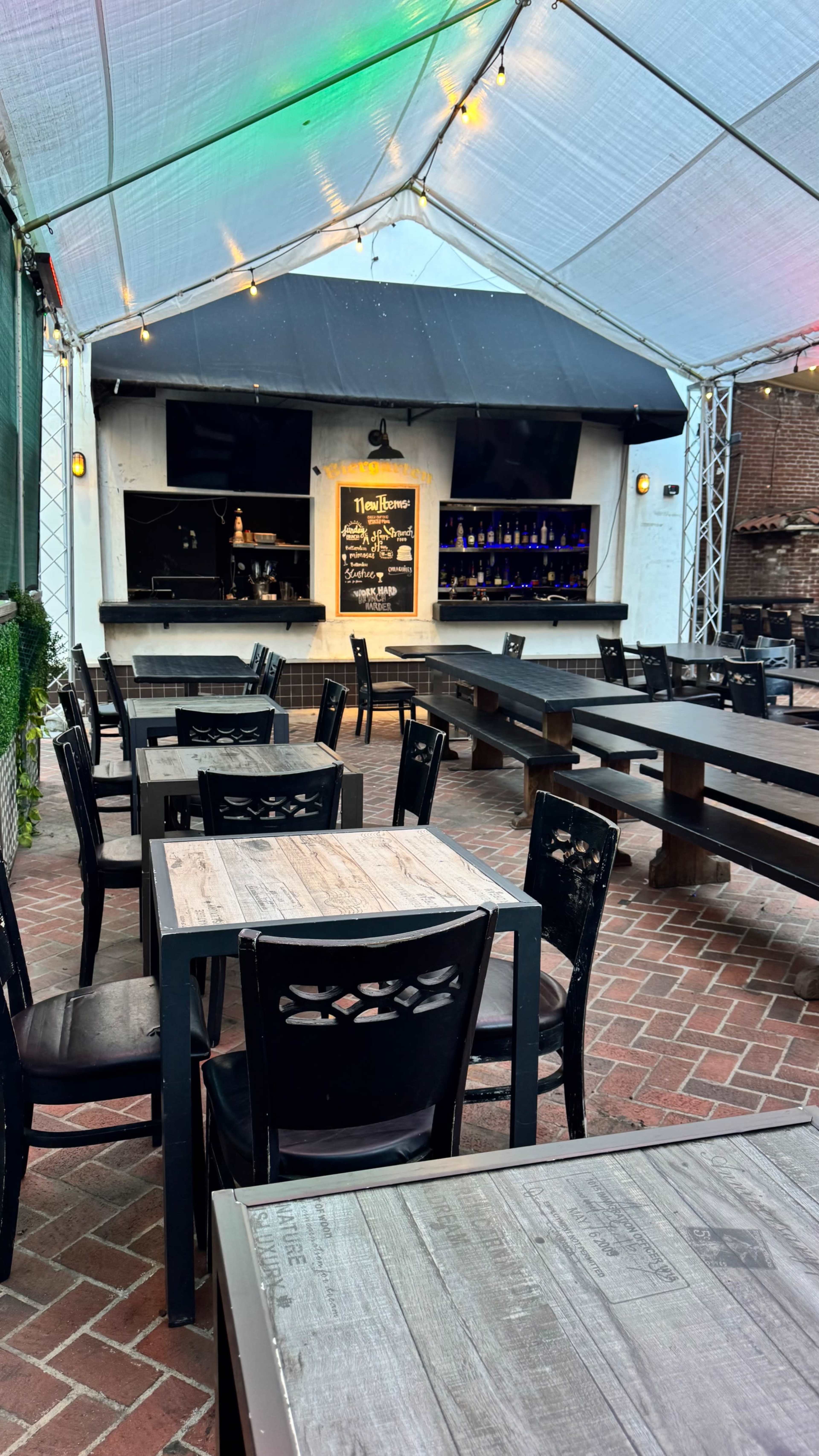 Heated Outdoor Patio Bar & Lounge in Old Town Pasadena Image in Old Pasadena, Pasadena, CA