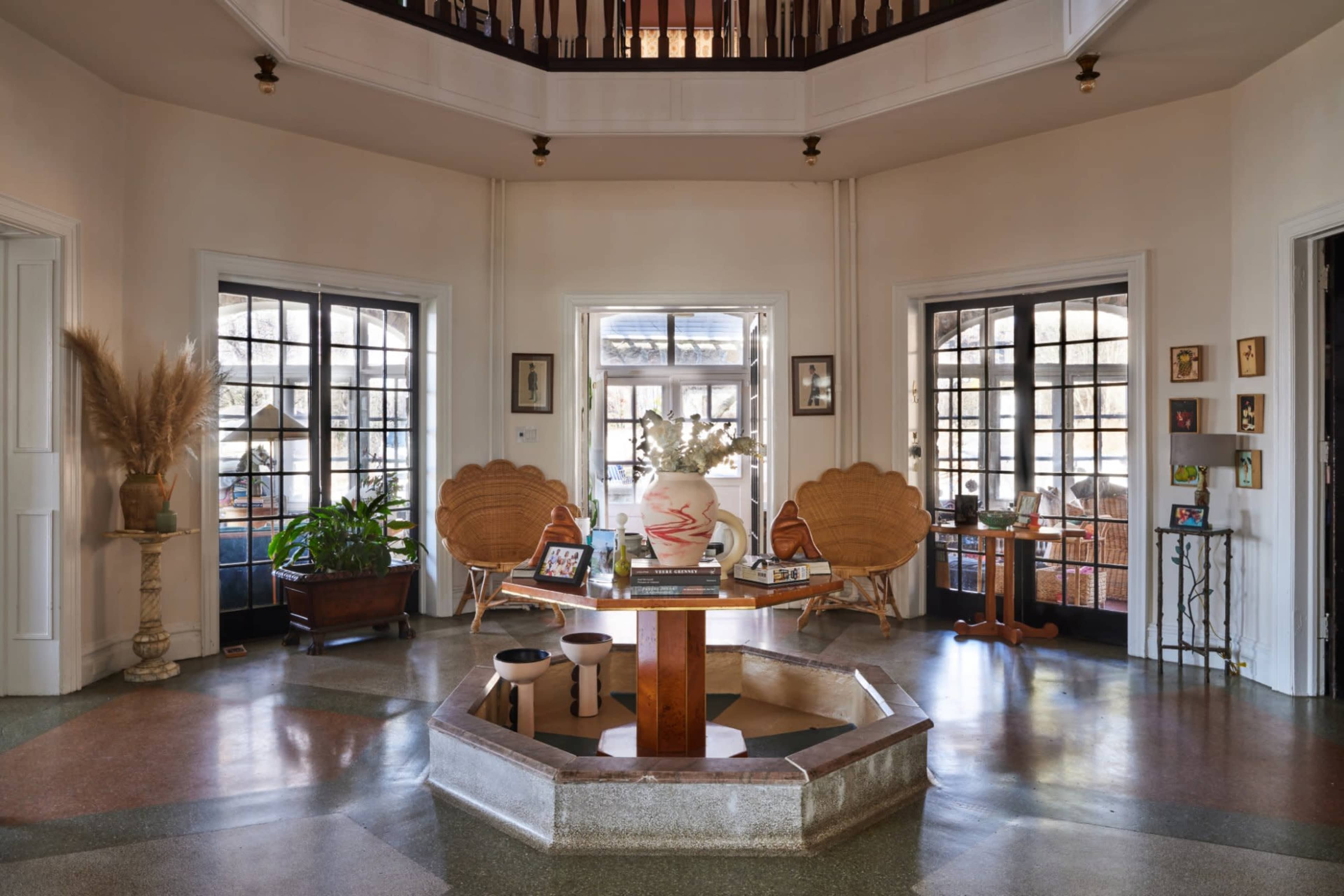 Majestic 8,900 sqft Home in Hastings-on-Hudson Image in Greenburgh, Hastings-on-Hudson, NY