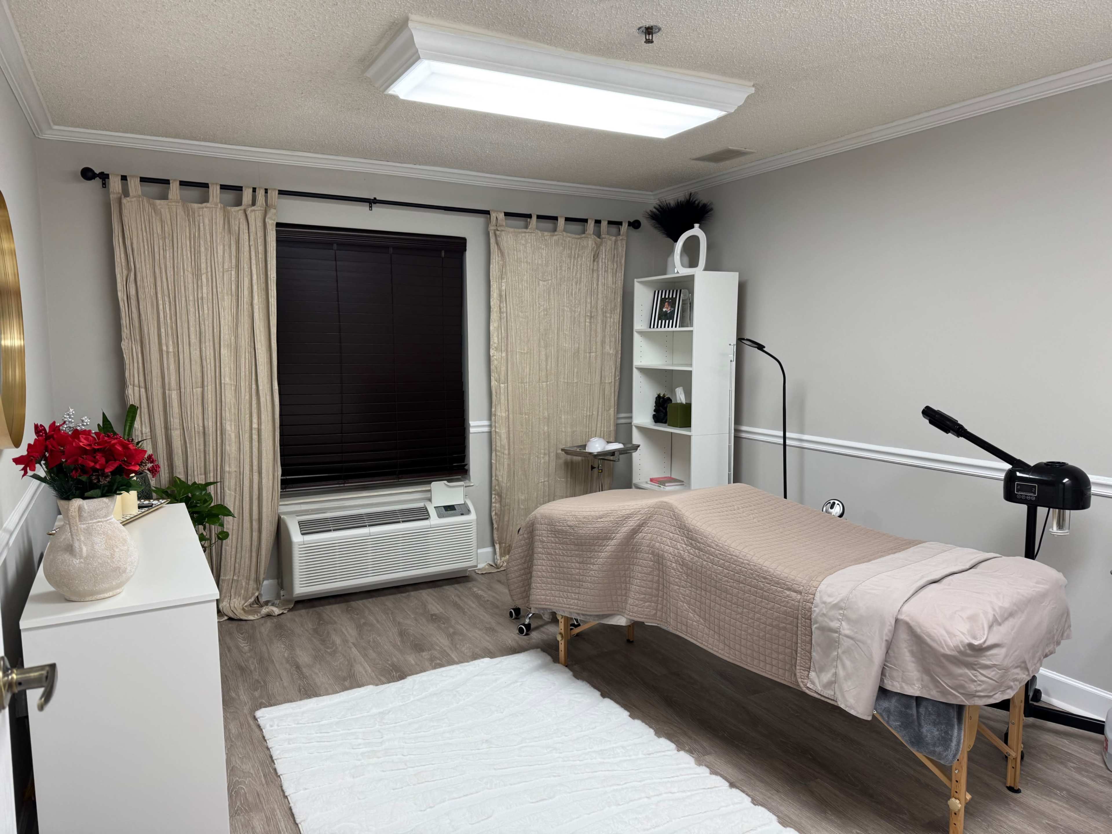 Modern cozy spa suite Image in Marietta, Marietta, GA