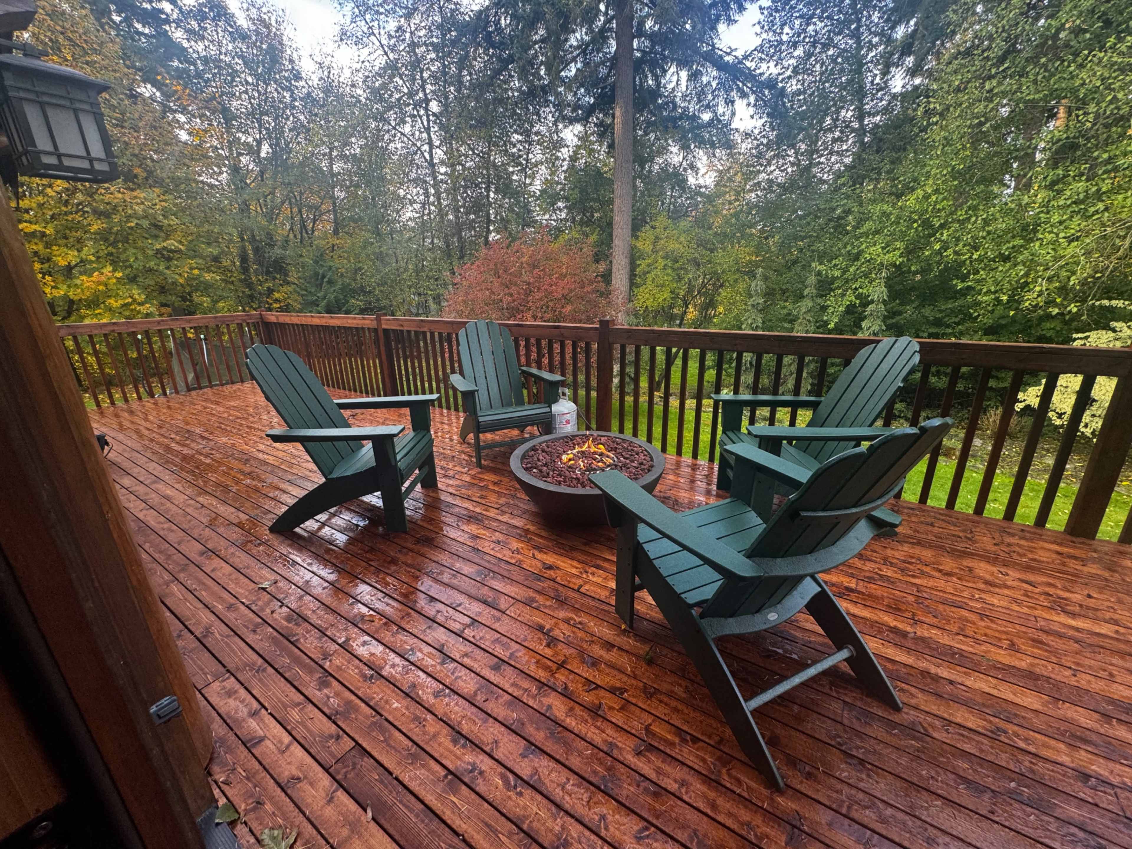 Majestic Log Cabin Image in , DuPont, WA