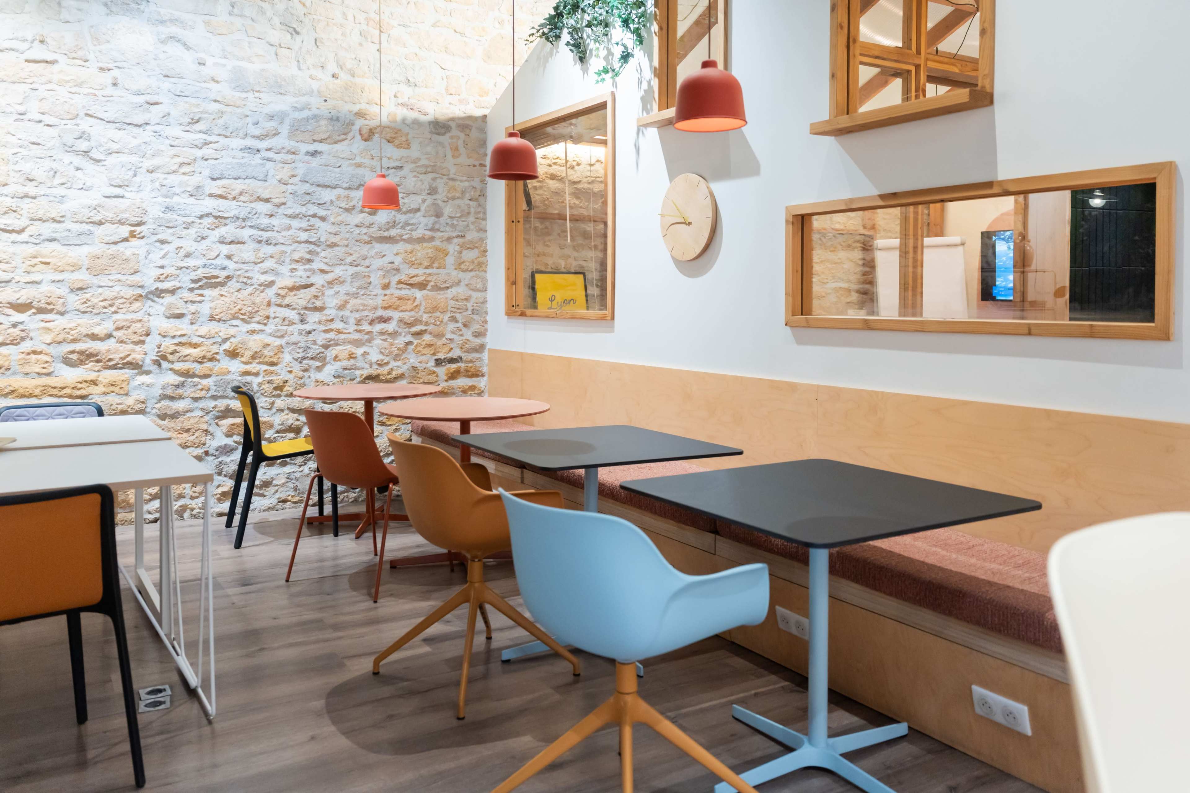 Café coworking chaleureux Image dans Terreaux - Bat d'argent, Lyon, 