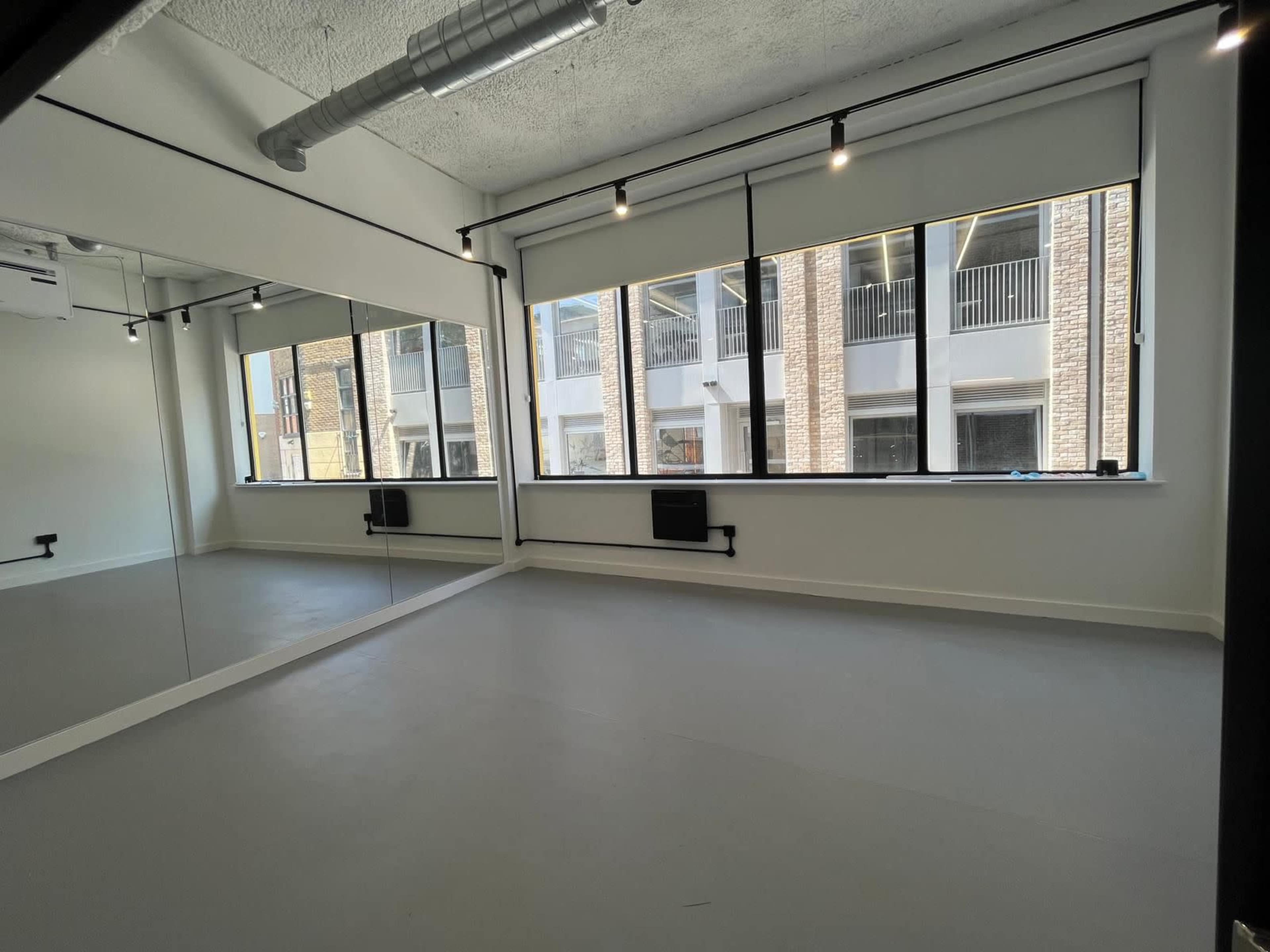 Southwark - Tradestars 003 Image in London, London, ENG