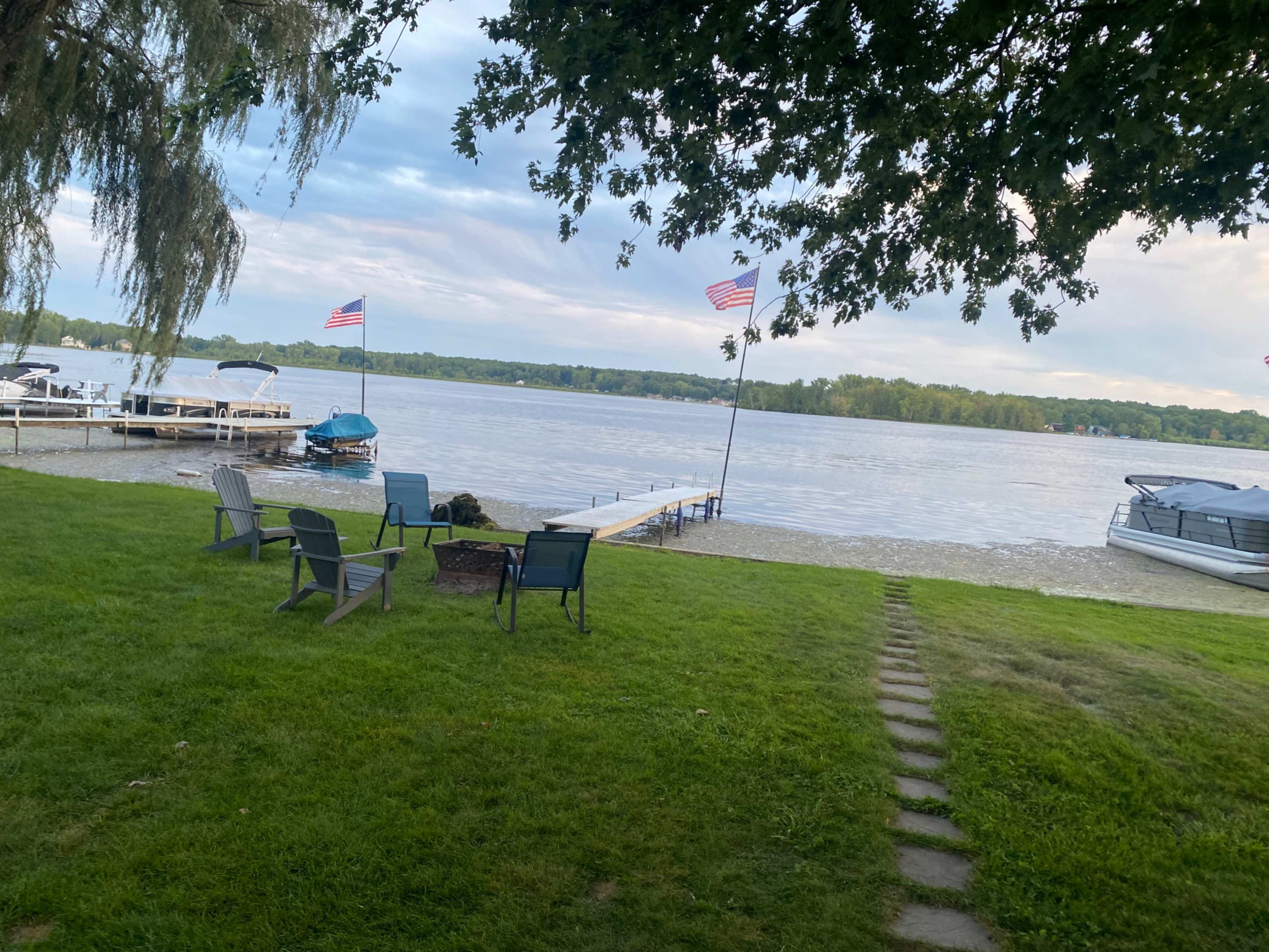 Lakefront Oasis Image in Tippecanoe Township, Leesburg, IN