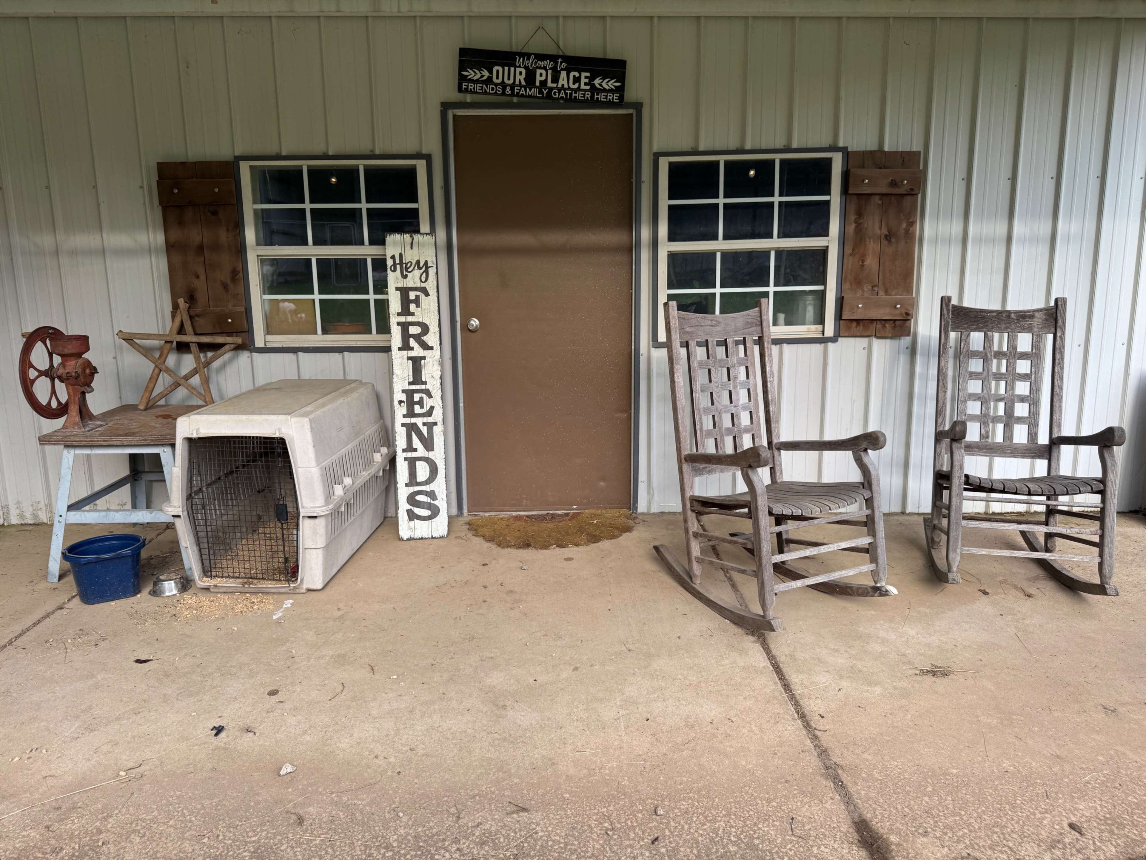 Country farm charm with a variety of friendly animals Image in Walnut Grove, Cottontown, TN