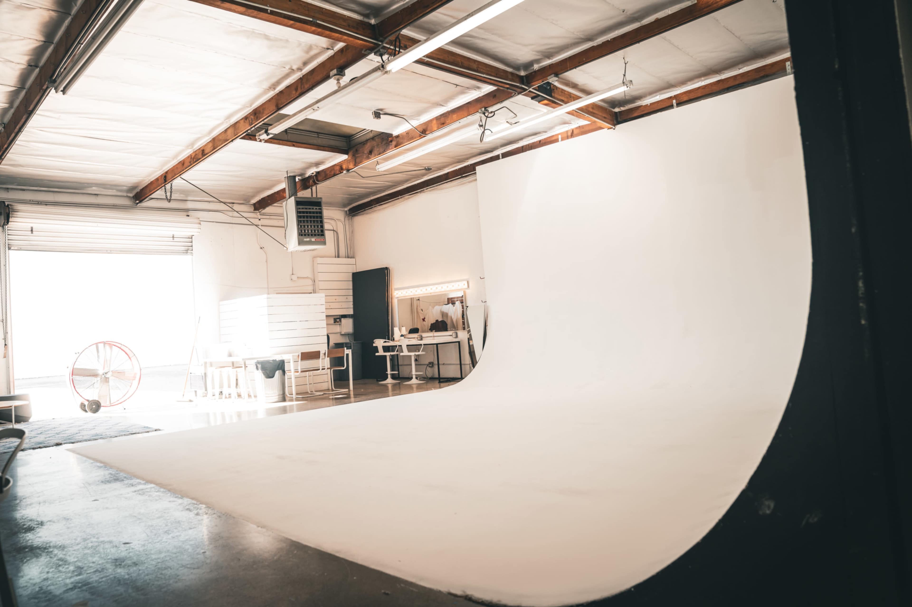 The Commune Club Image in Costa Mesa, Costa Mesa, CA