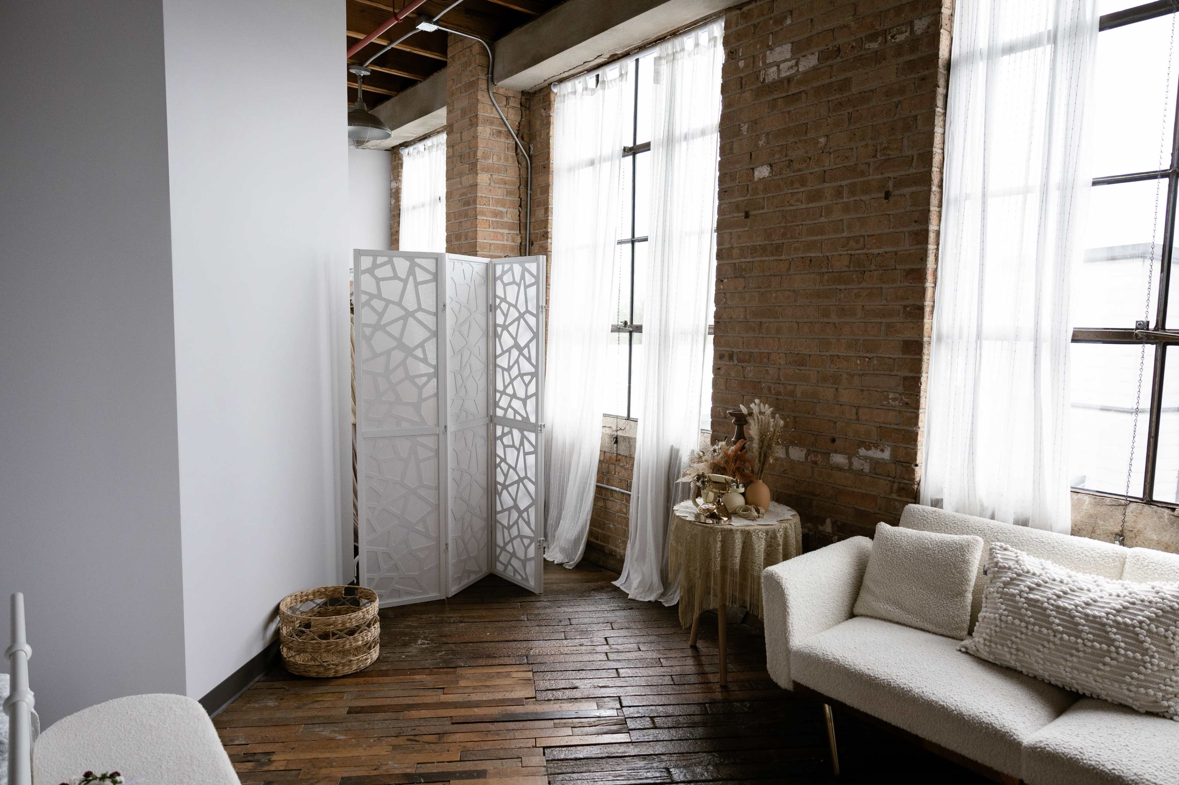 Bay View Loft Studio with Natural Light Image in Bay View, Milwaukee, WI, WI