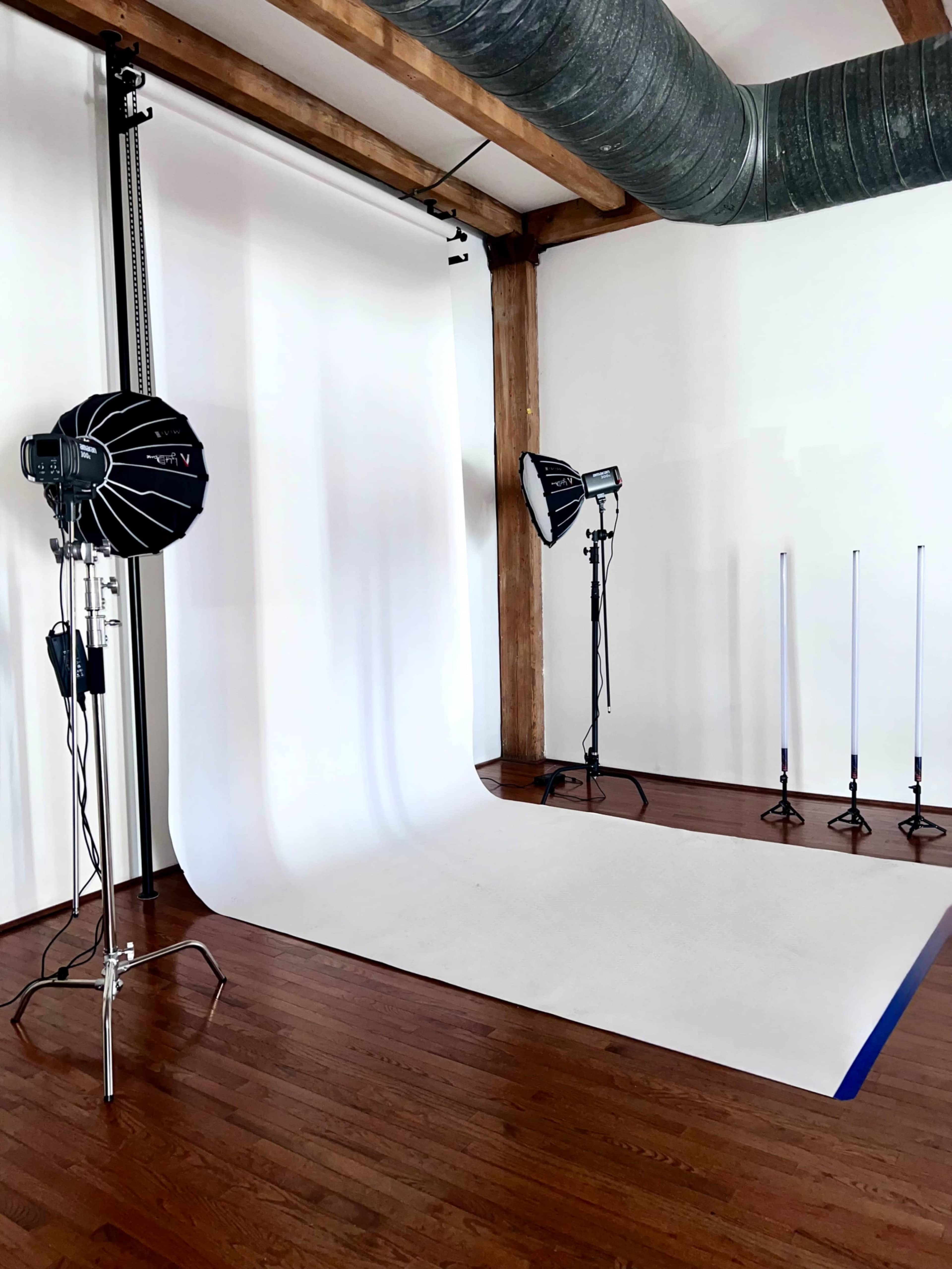 West Loop Loft Studio Image in West Town, Chicago, IL