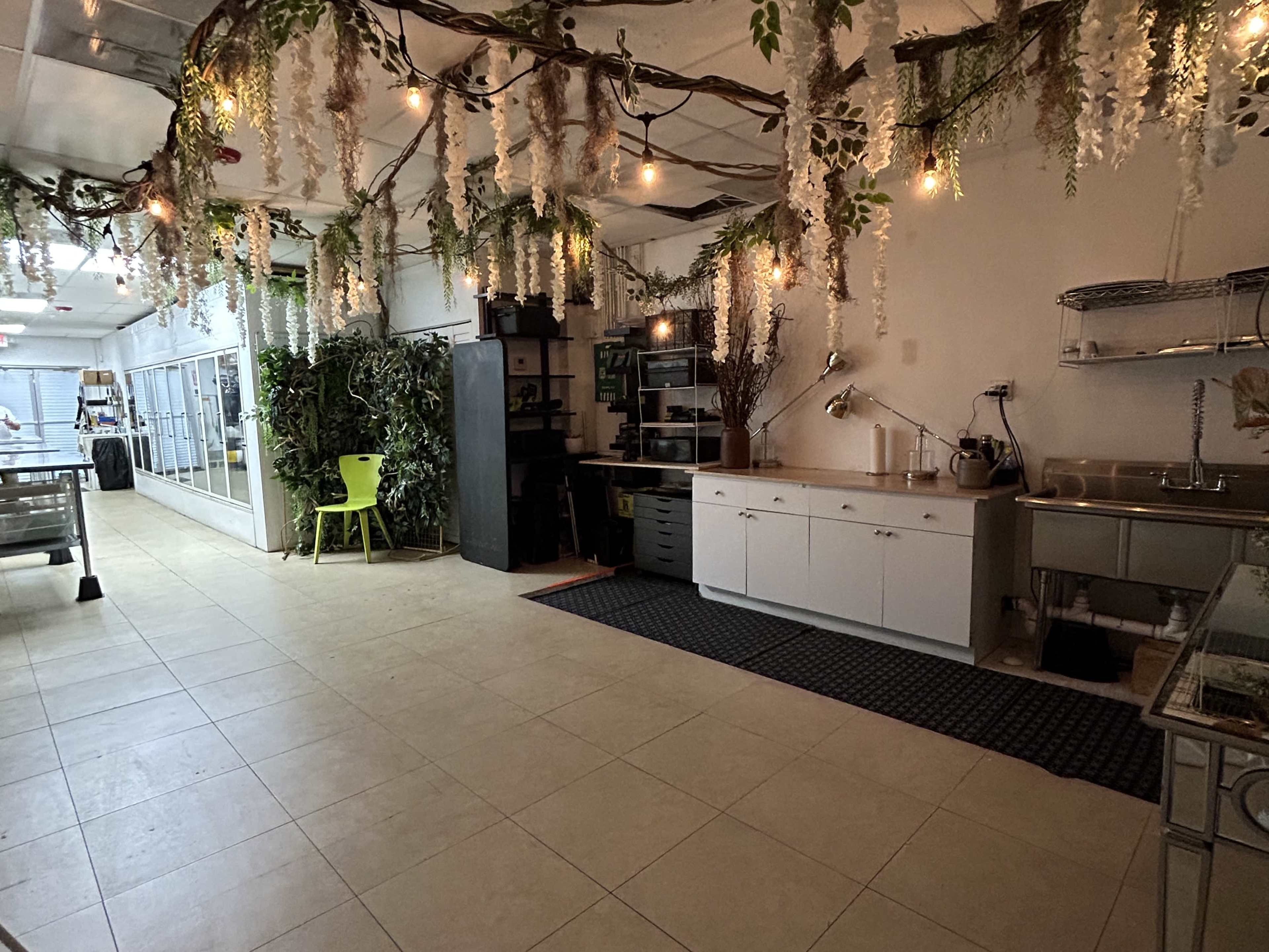 Wynwood/Allapattah mixed use creative studio with cooler Image in Allapattah, Miami, FL