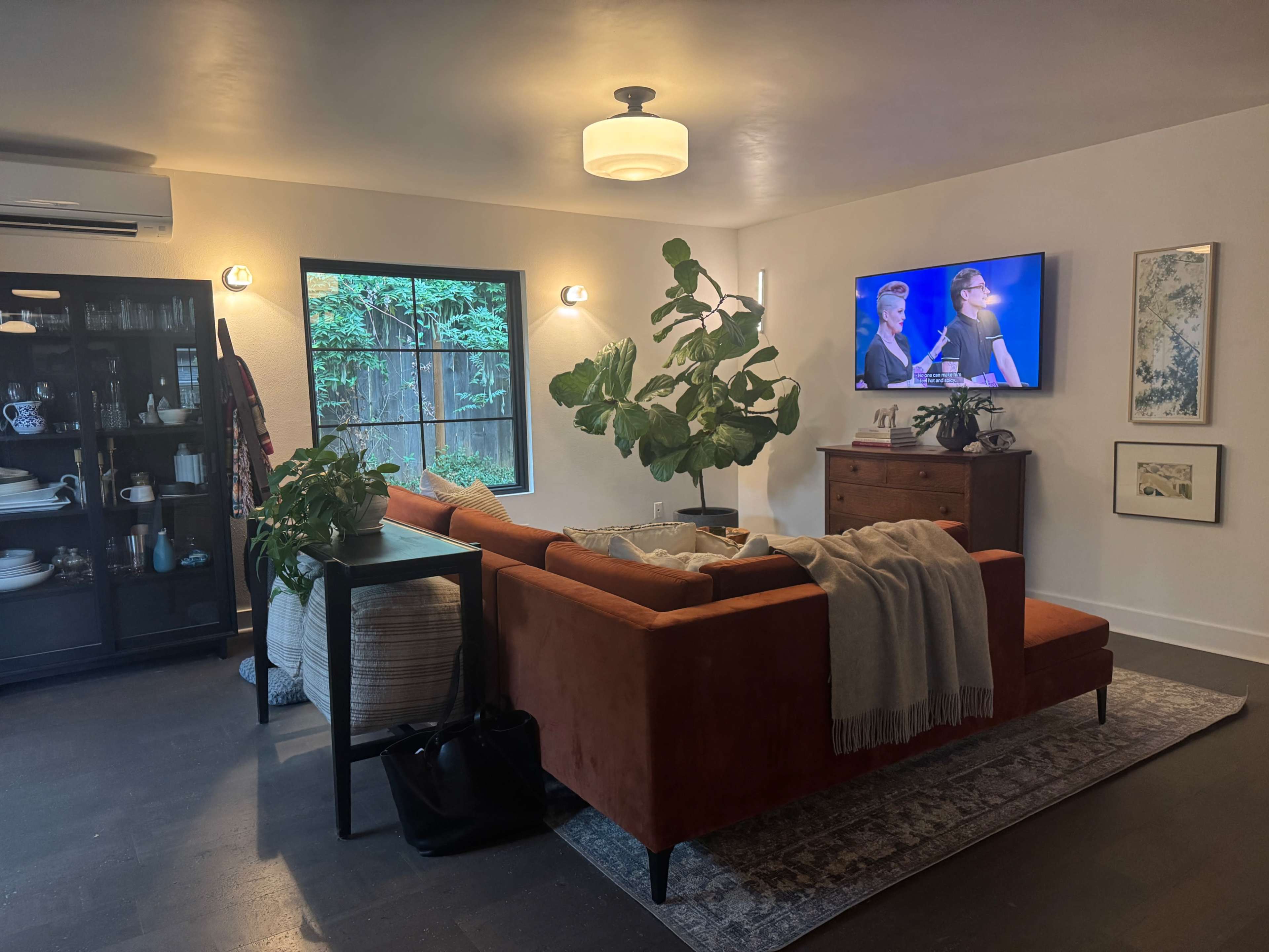 Mid - Century Bungalow Image in Southeast Portland, Portland, OR