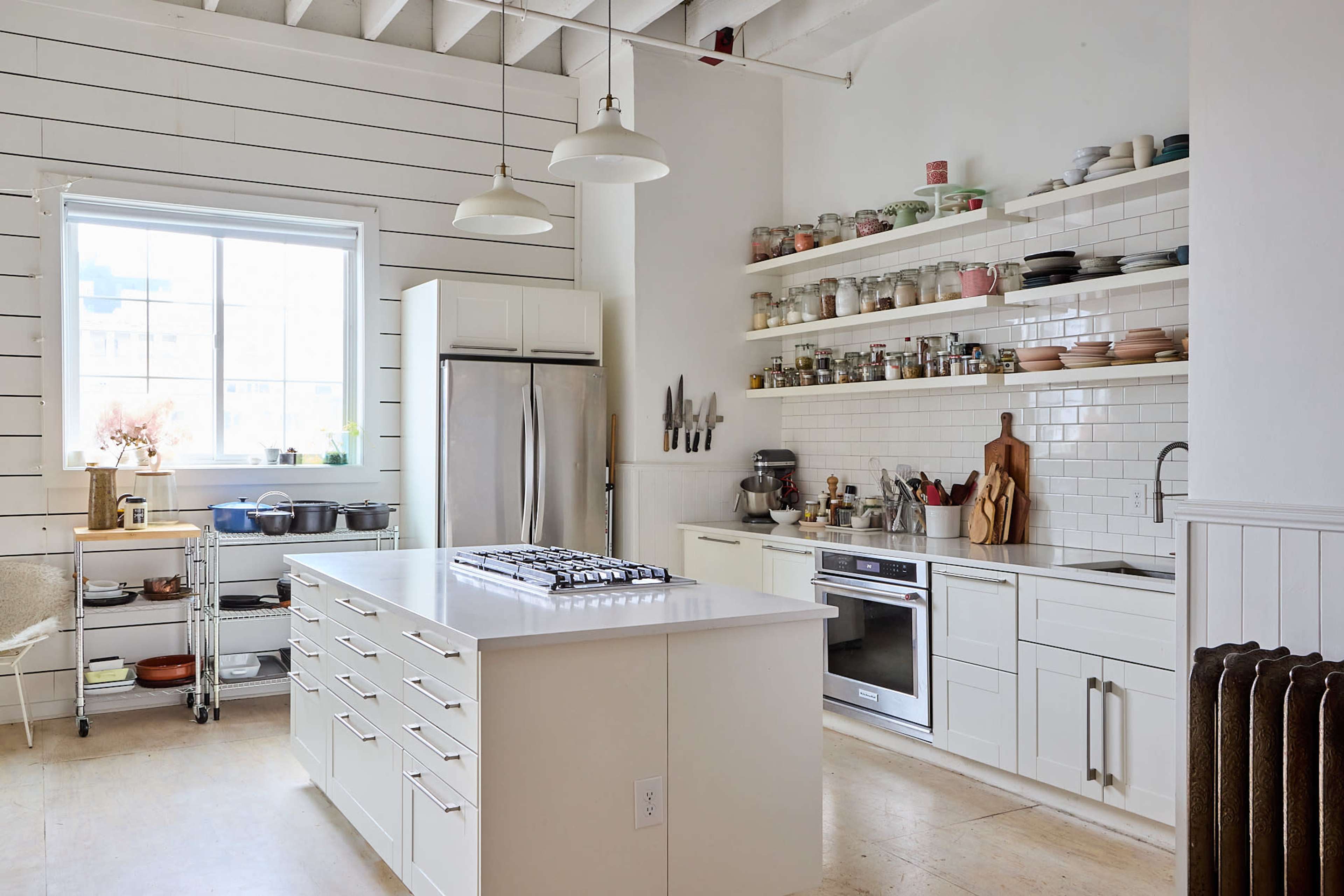 Natural light photo studio with kitchen, walking distance from Pike Place Market Image in Belltown, Seattle, WA