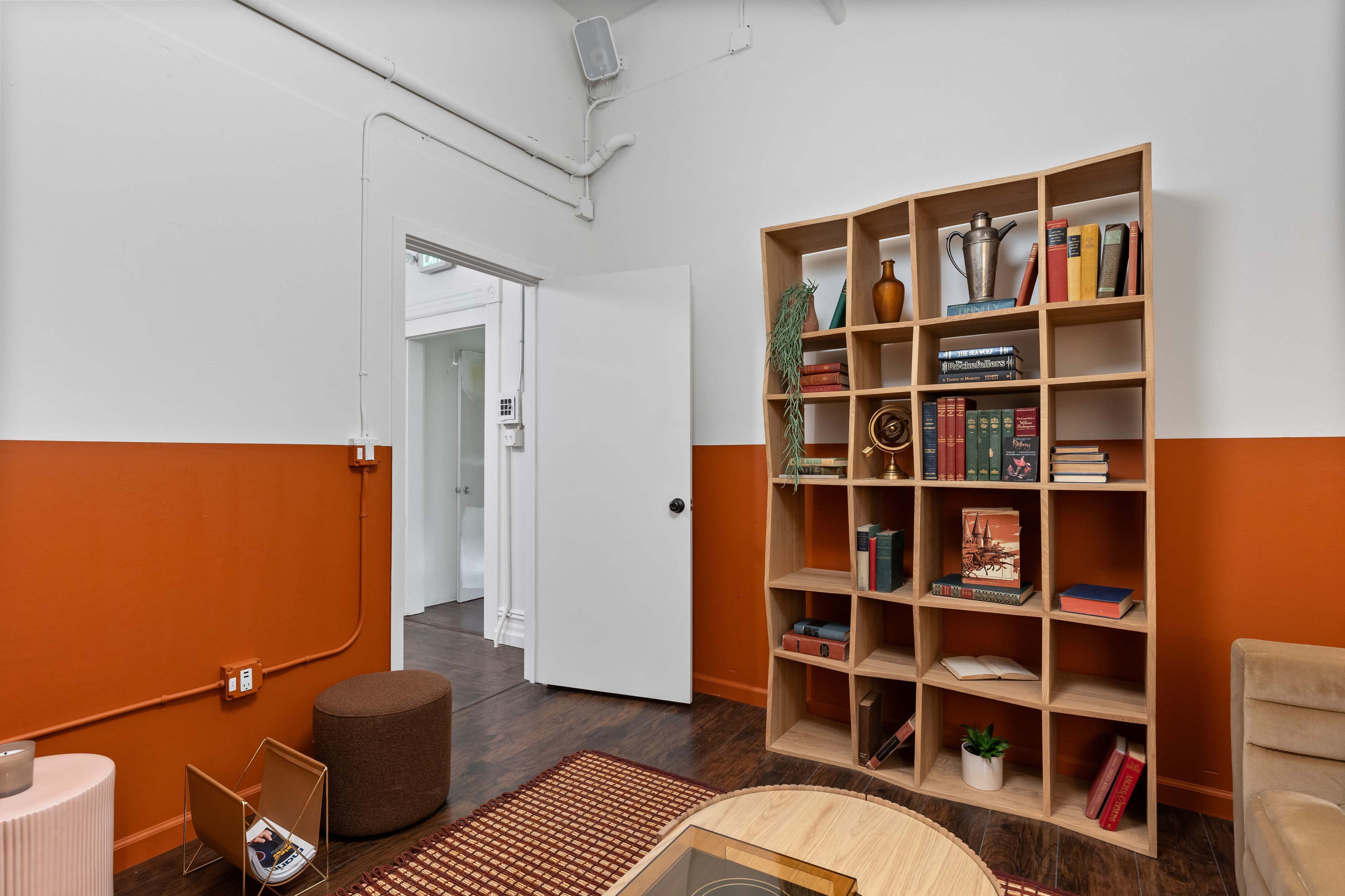 Mediterranean-style, private lounge, airy Image in San Rafael, San Rafael, CA