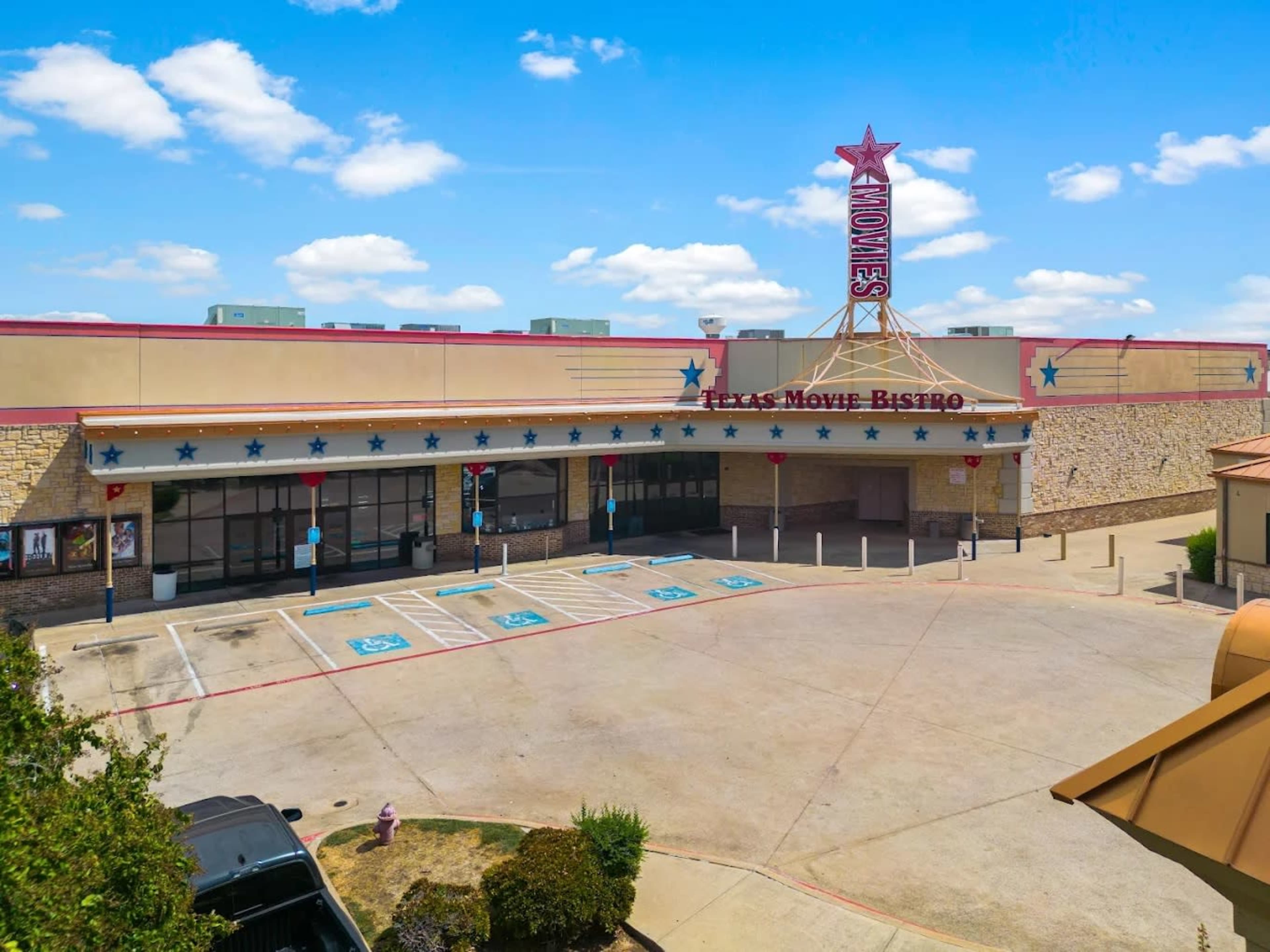 Private Movie Theater Image in Lake Worth, Fort Worth, TX