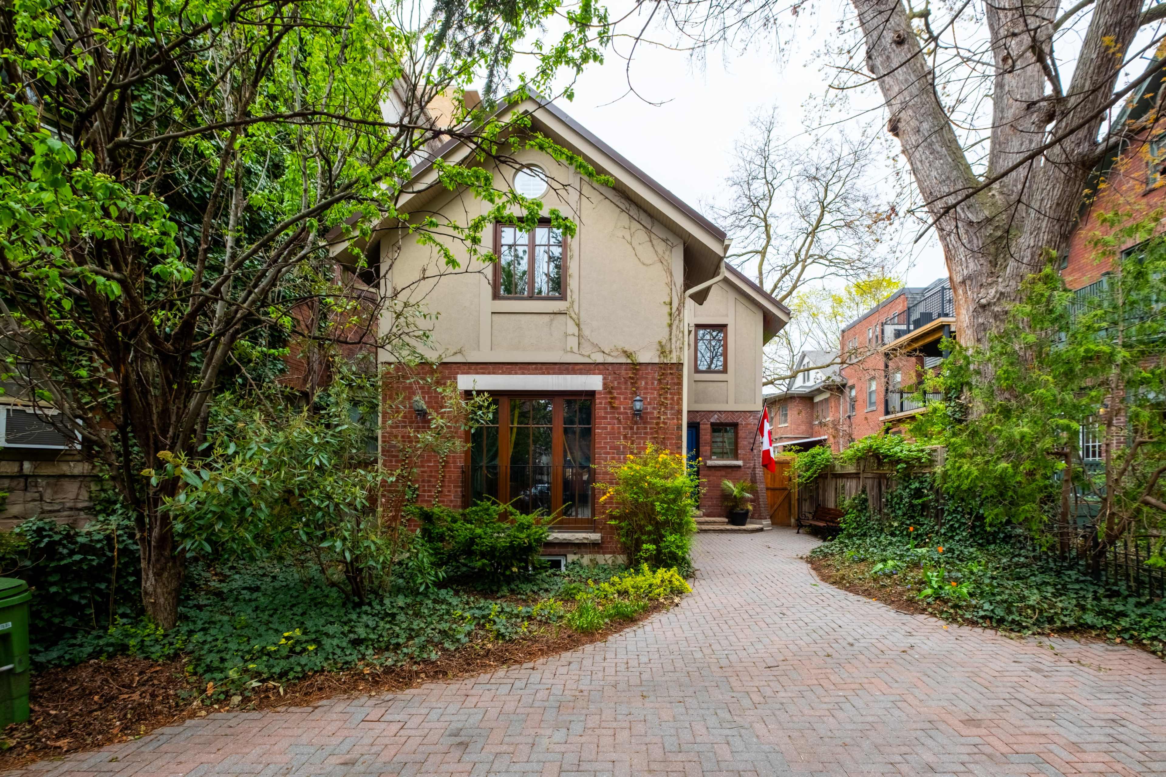 Lower Annex/Yorkville House Image in Annex, Toronto, ON