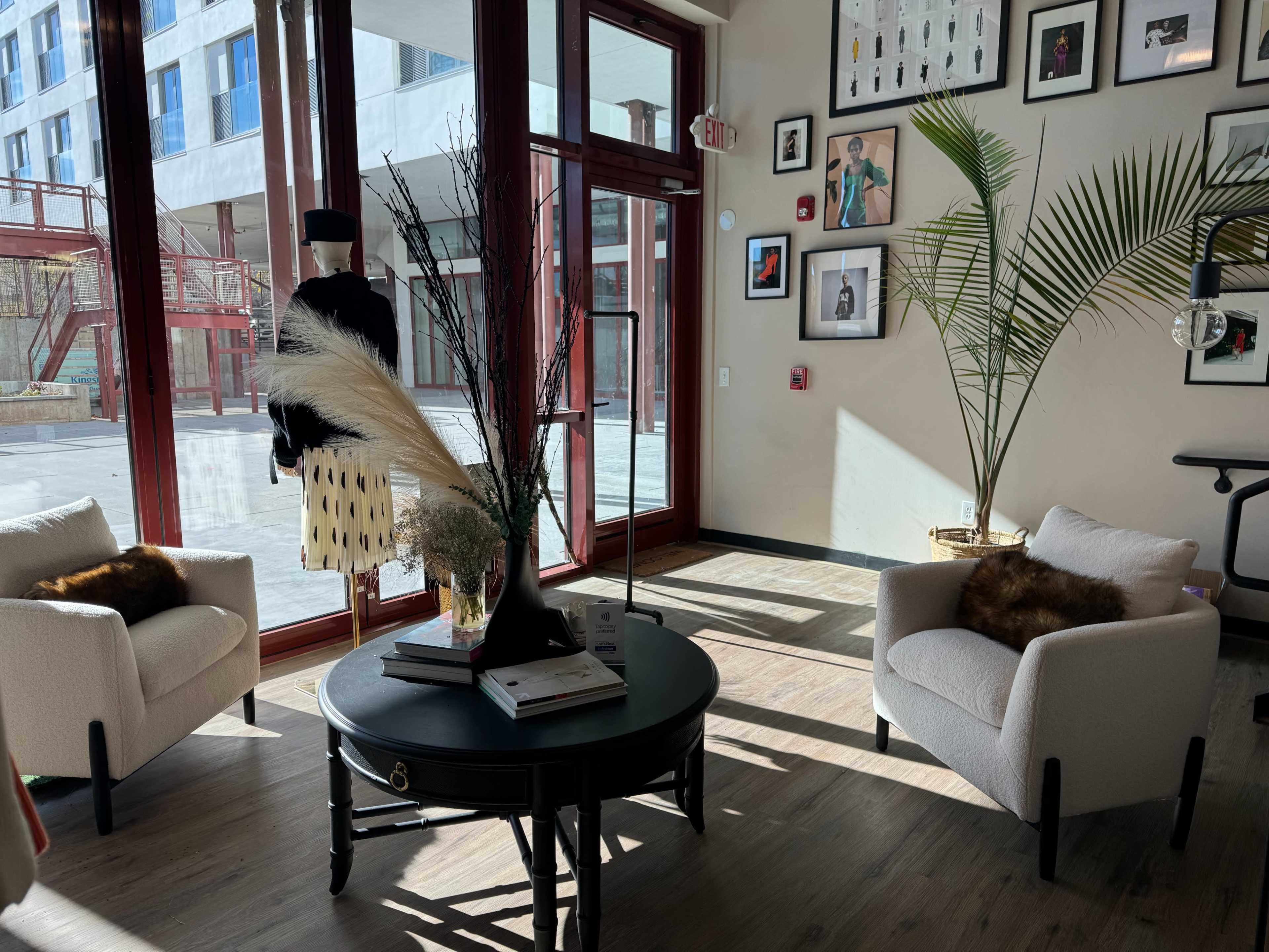 High End Boutique Image in Springfield/Belmont, Newark, NJ