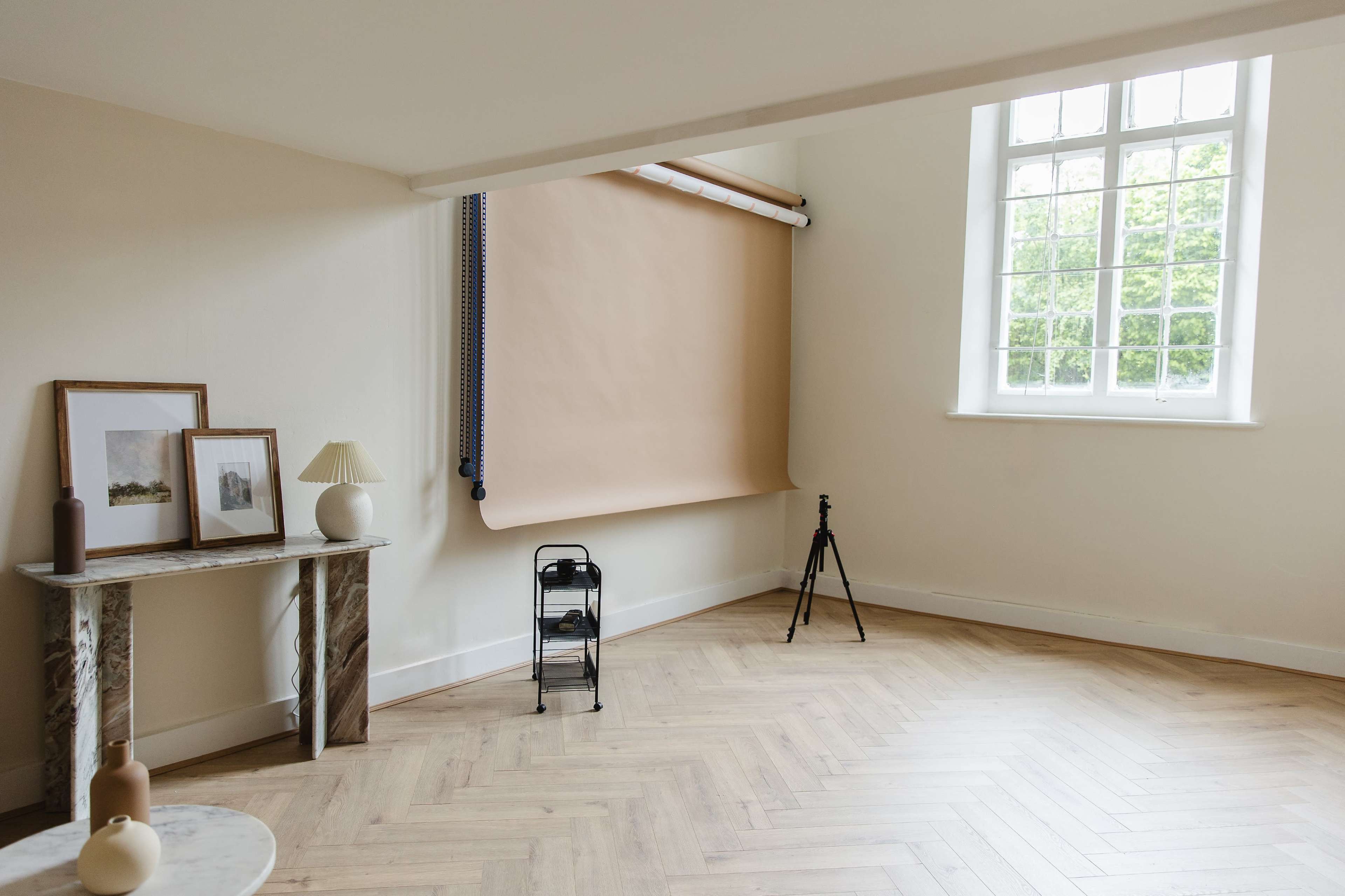 Cozy & Warm Luxury Daylight Studio Image in London, London, ENG