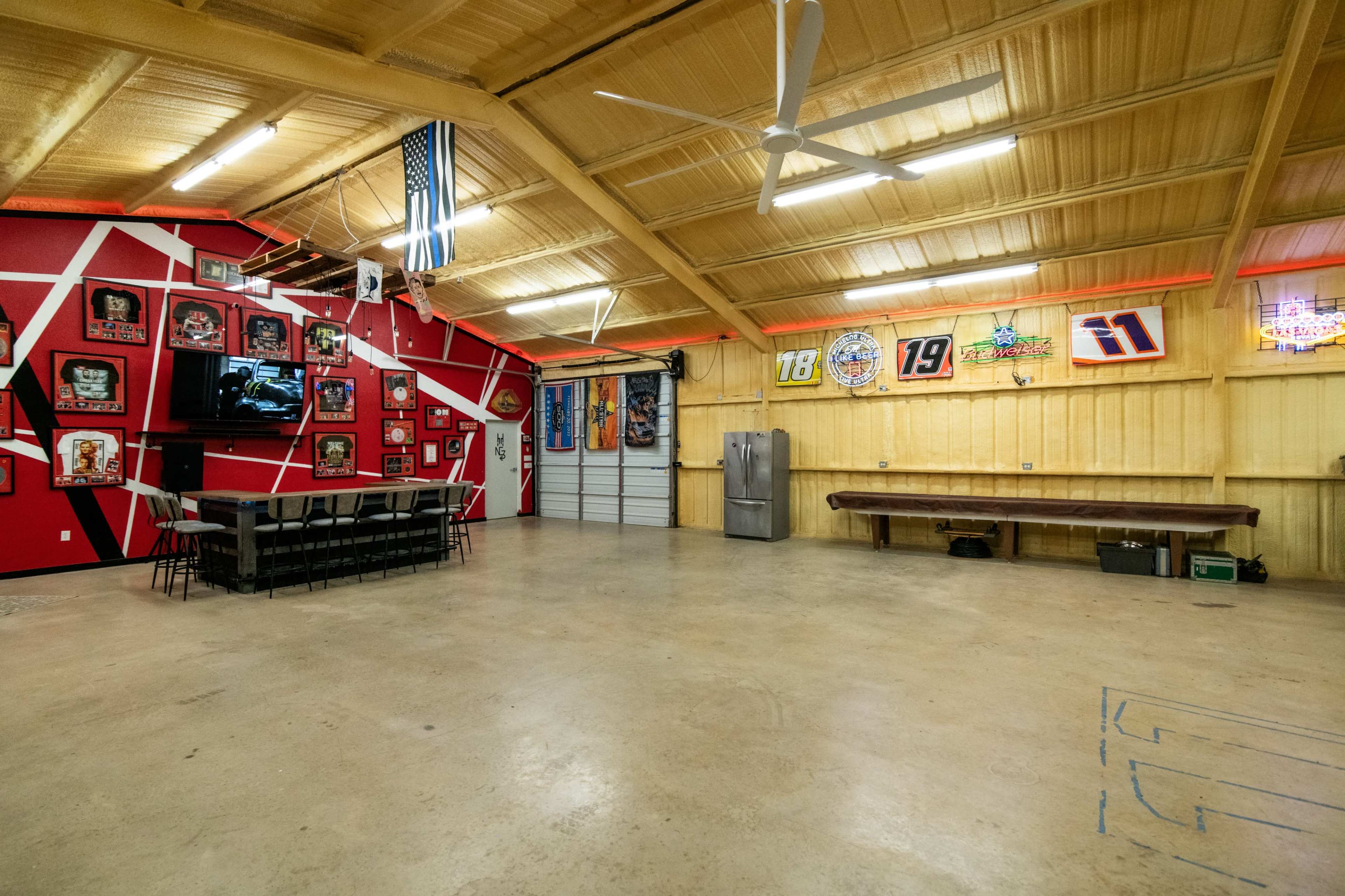 Shop w/Man Cave, Sport & Music Memorabilia, LED Lights, Bar, Neon Signs Image in Rendon, Burleson, TX