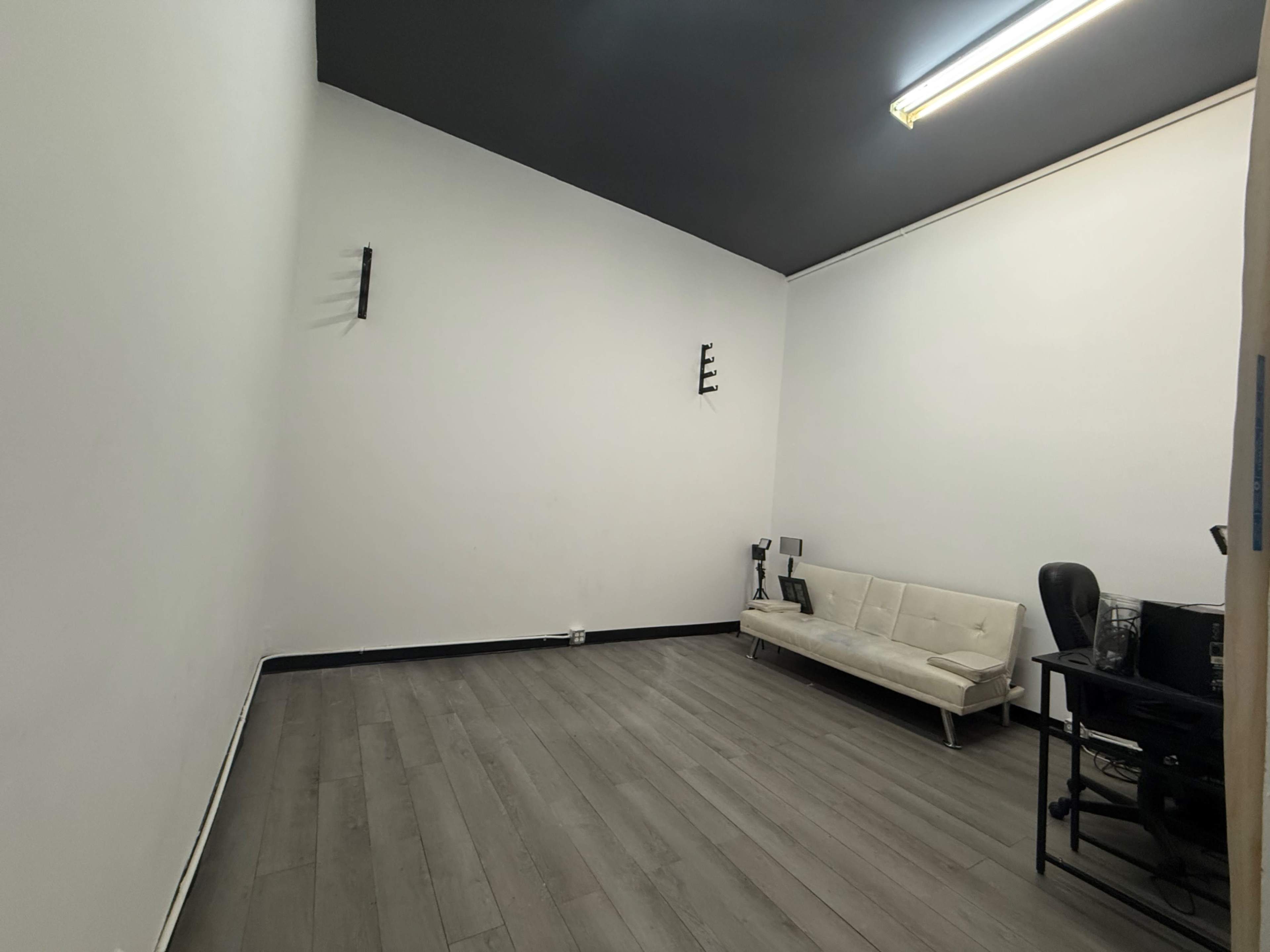 Southwest Photography Studio Image in Mid West, Houston, TX