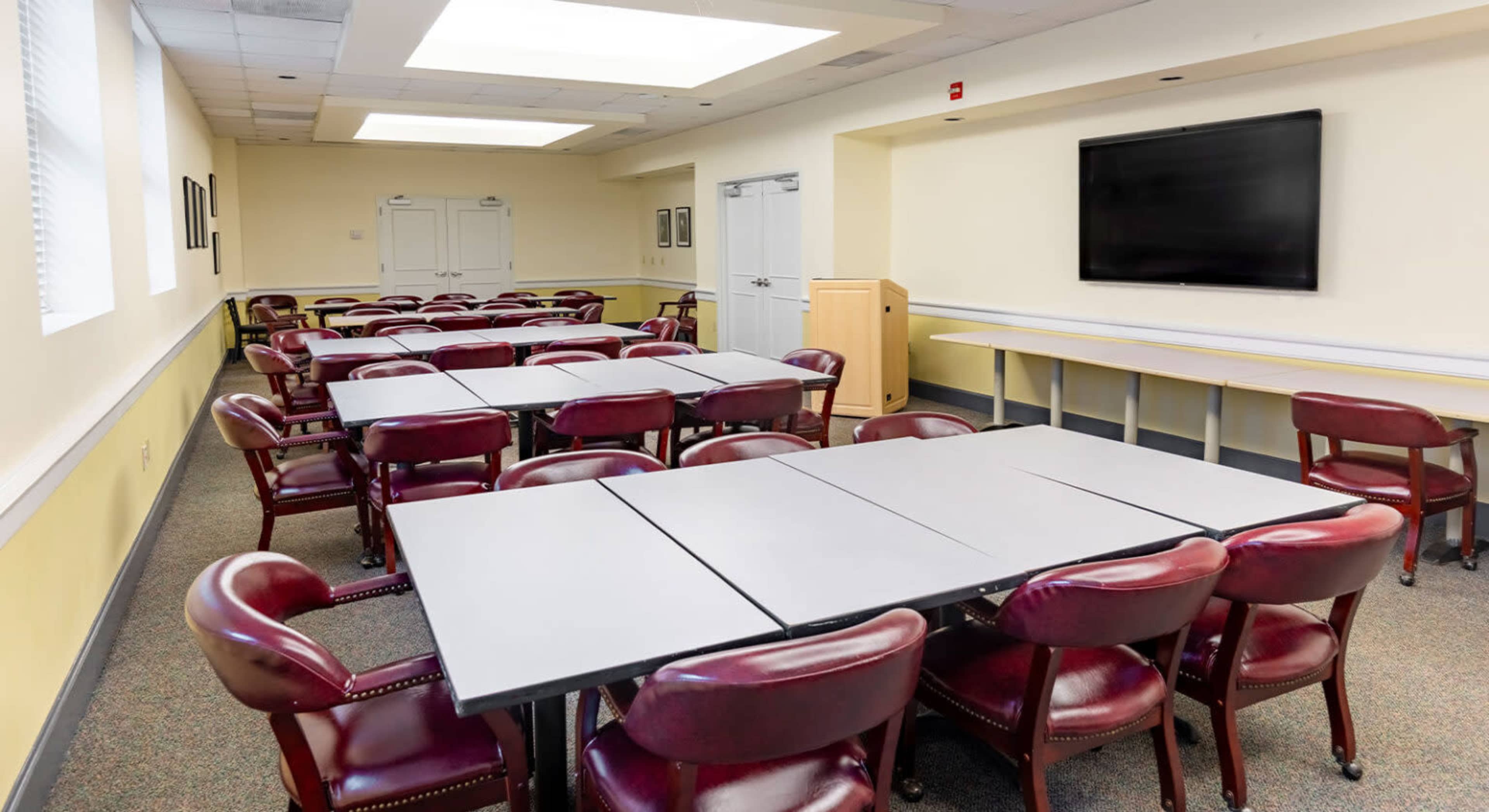 A Professional Setting for Decisive Meetings Image in Raleigh, Raleigh, NC