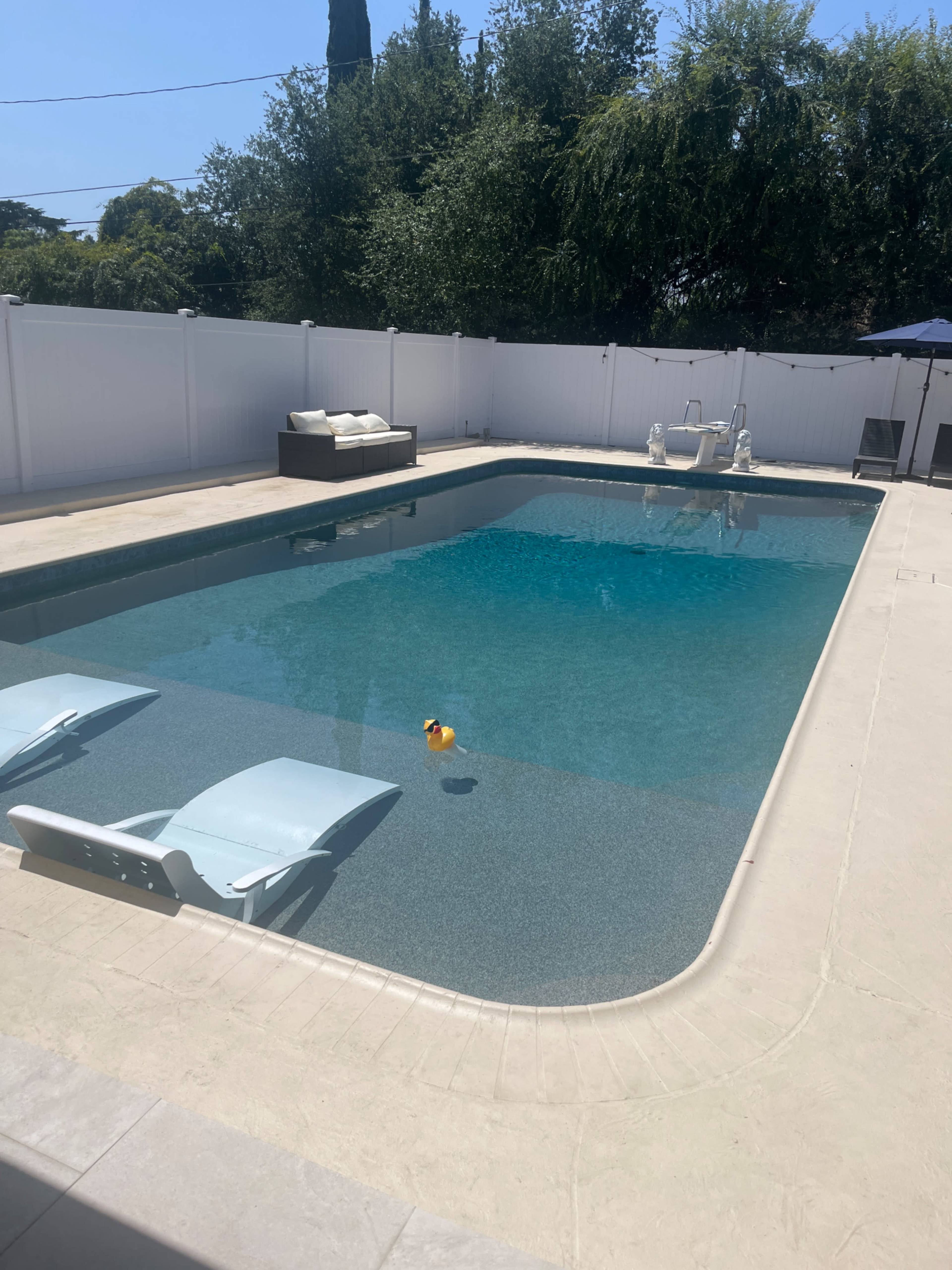 Background near the mountains Image in Altadena, Altadena, CA