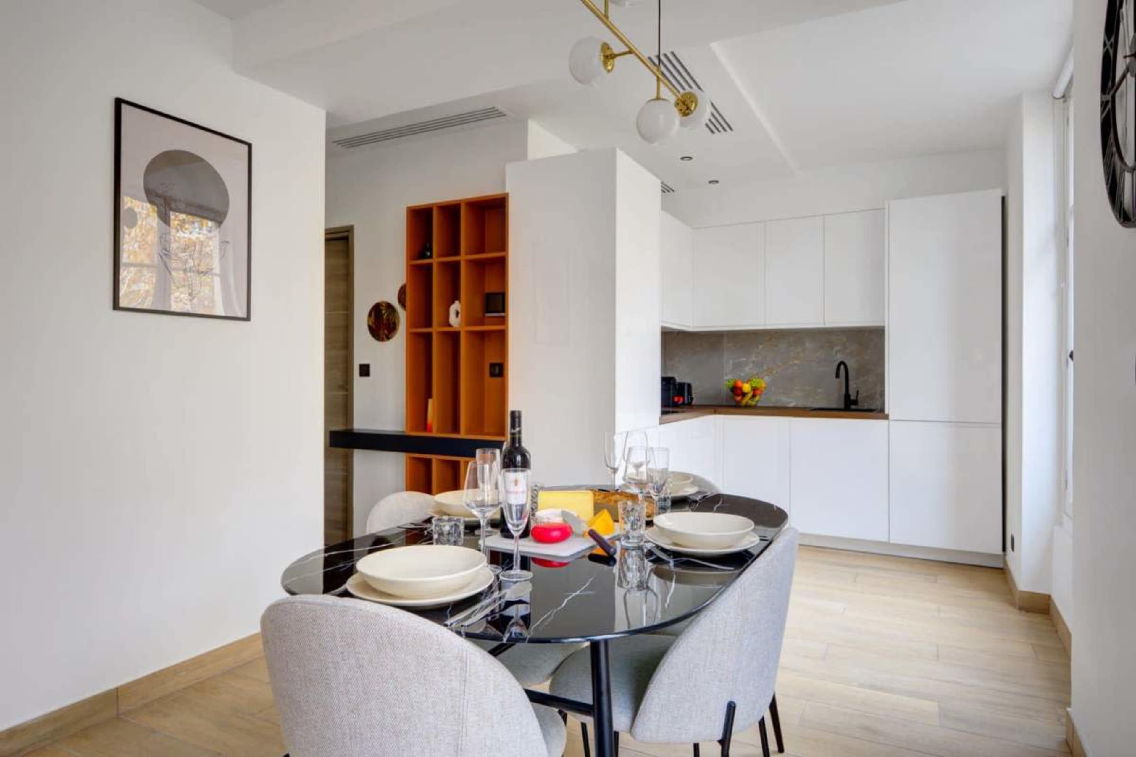 Appartement Design Image in Plaine-Monceau, Paris