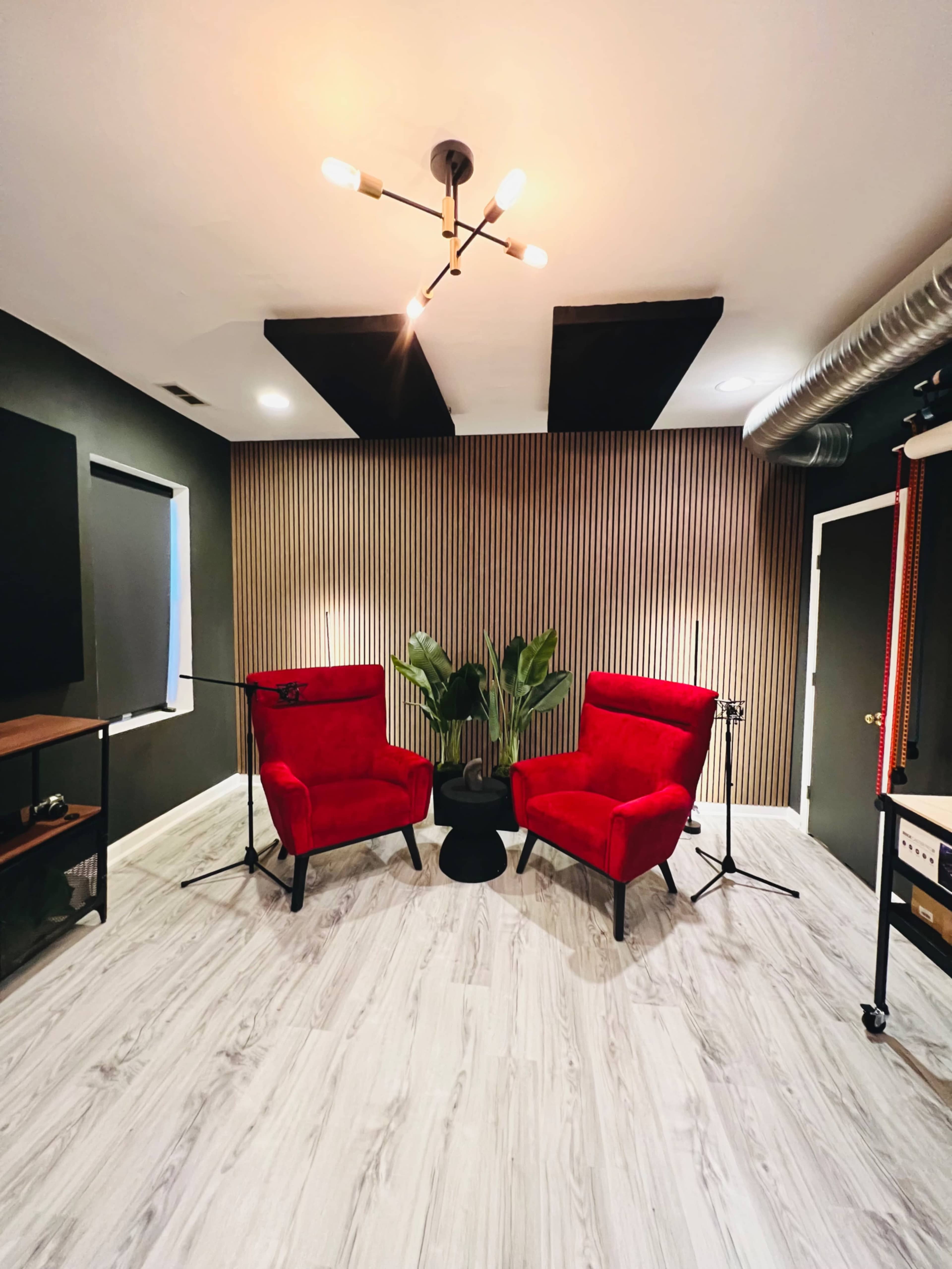 Downtown Content Studio With Modern Upgrades Image in Norfolk, Norfolk, VA
