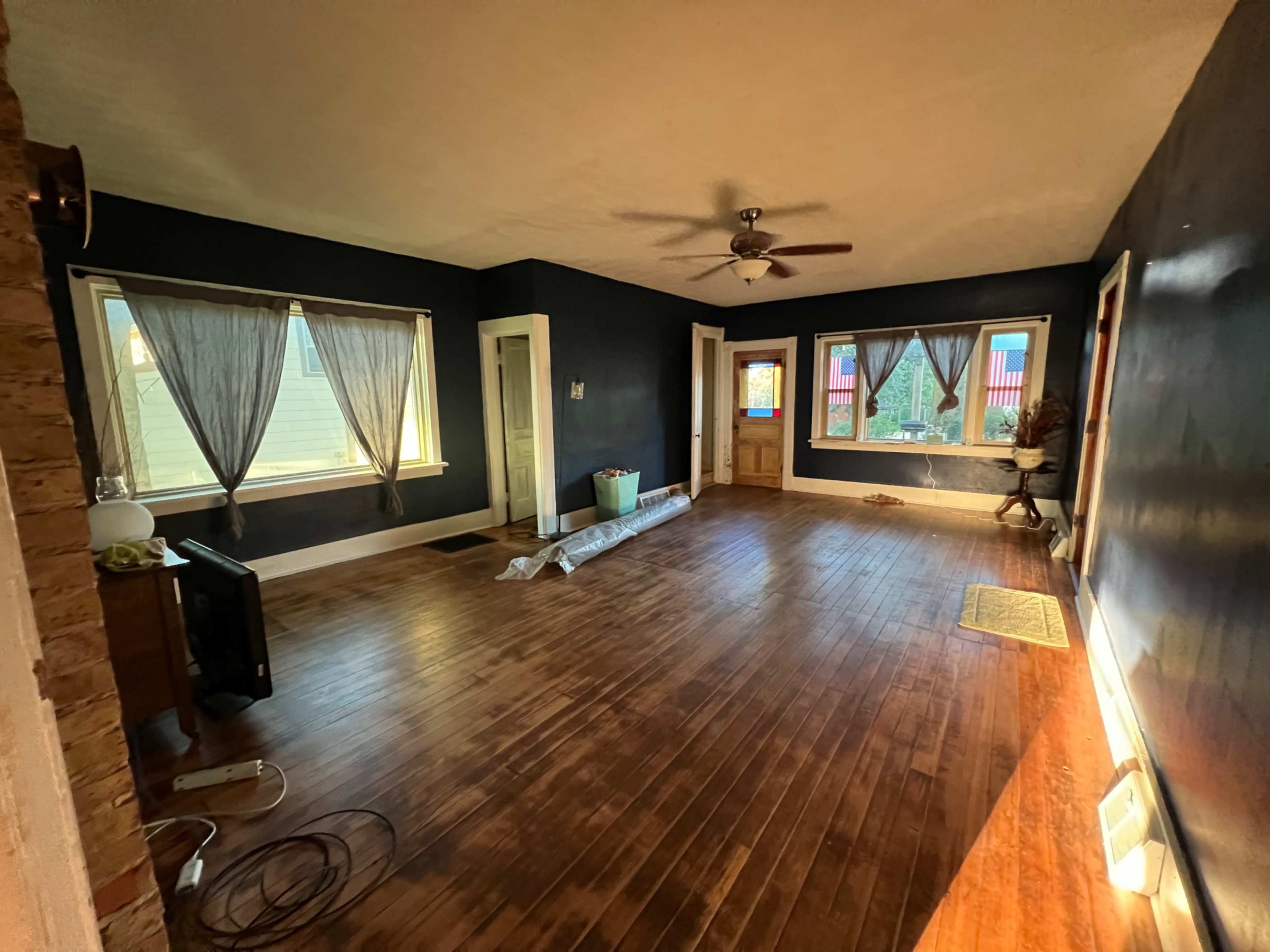 Rustic Barn & Victorian Home Image in Oregon-Nashua Township, Oregon, IL