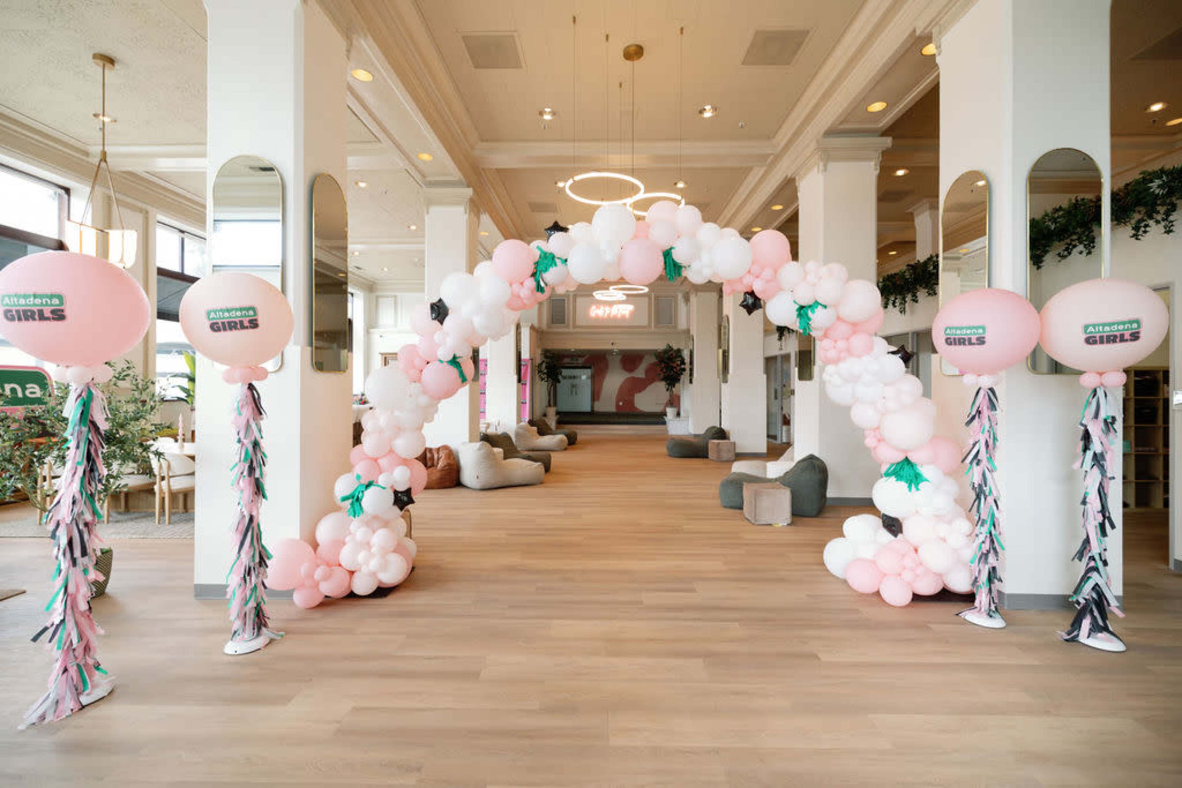 Historic Bank Turned Upscale Airy Event Space Image in Pasadena, Pasadena, CA