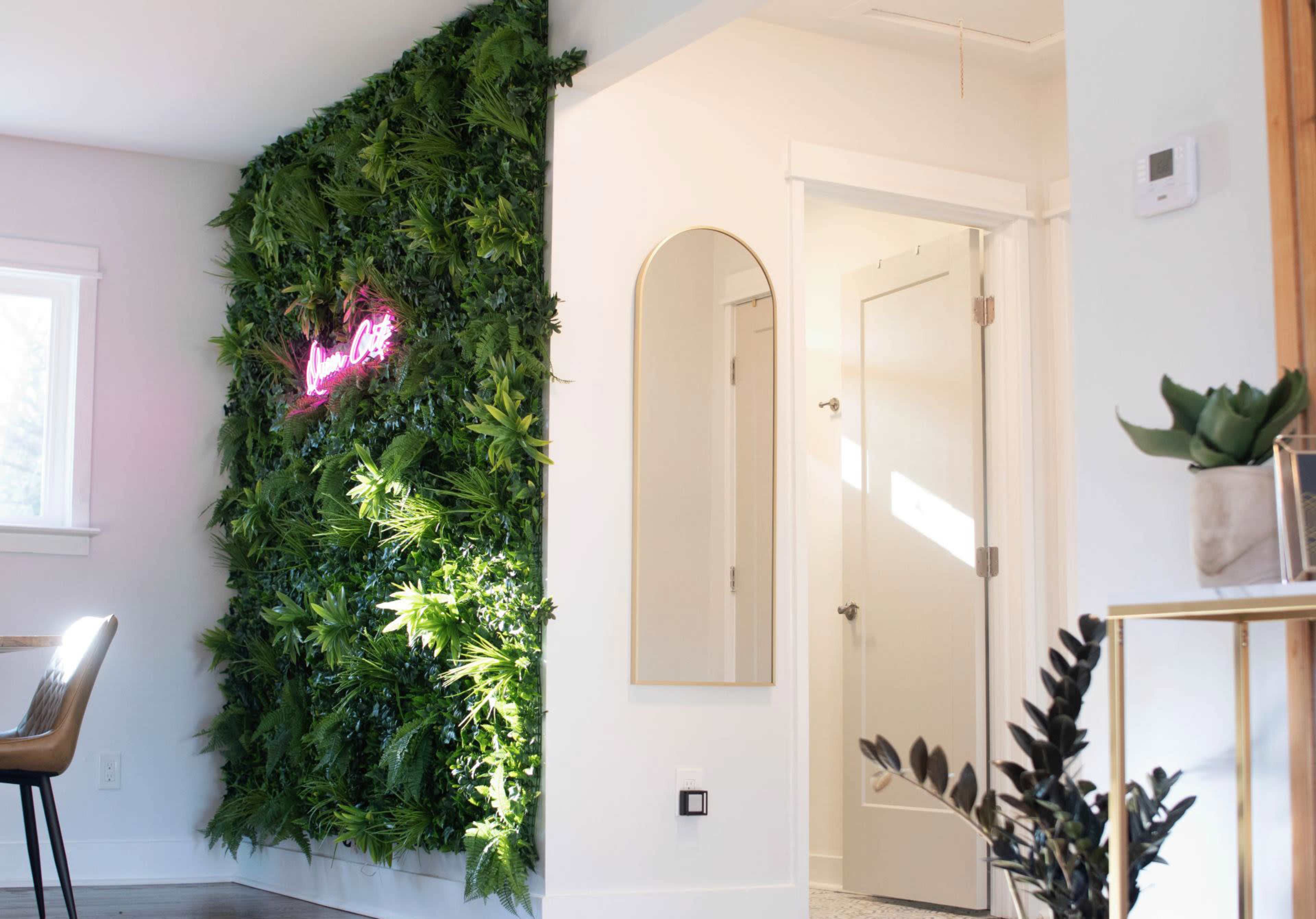 Chic Luxury Charlotte Suburban Home Image in Ashley Park, Charlotte, NC