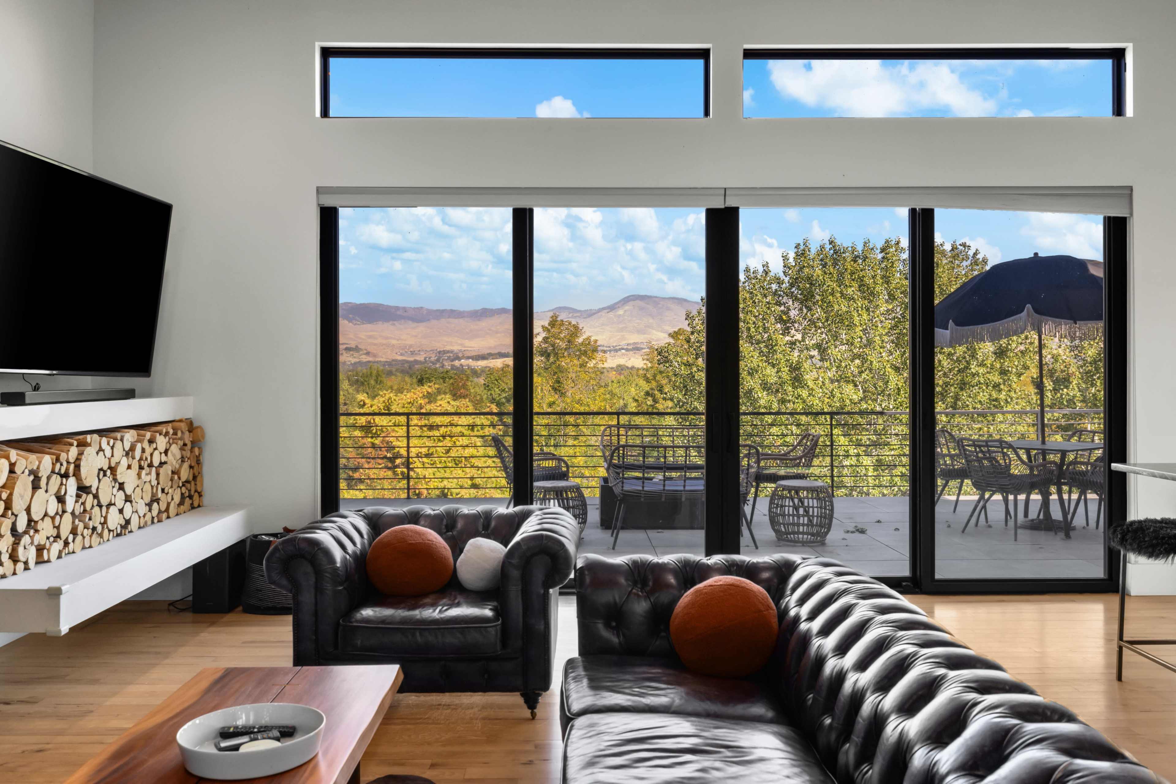 View House Boise Image in Central Rim, Boise, FL