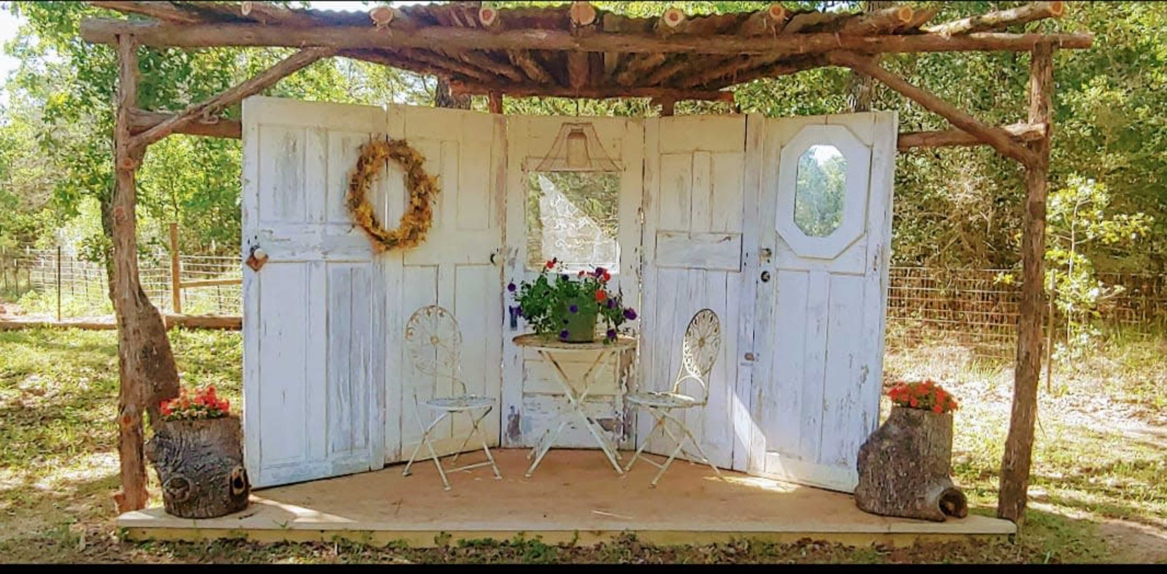 Quaint Backyard Wedding Space with Honeymoon suite Image in , Bastrop, TX