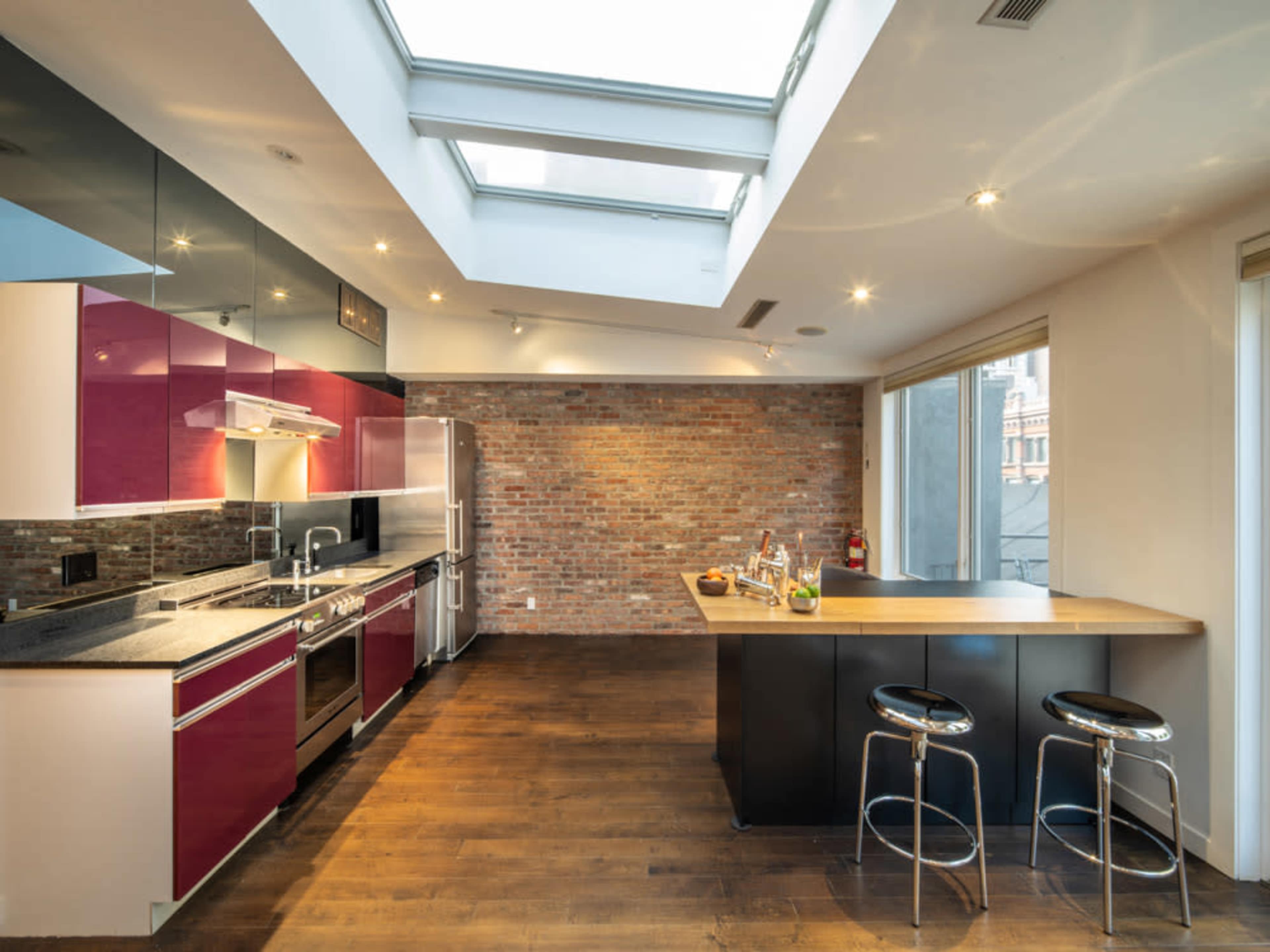 Penthouse with Terrace, Wi-Fi, Smart TV & Kitchen Image in Midtown Manhattan, New York, NY