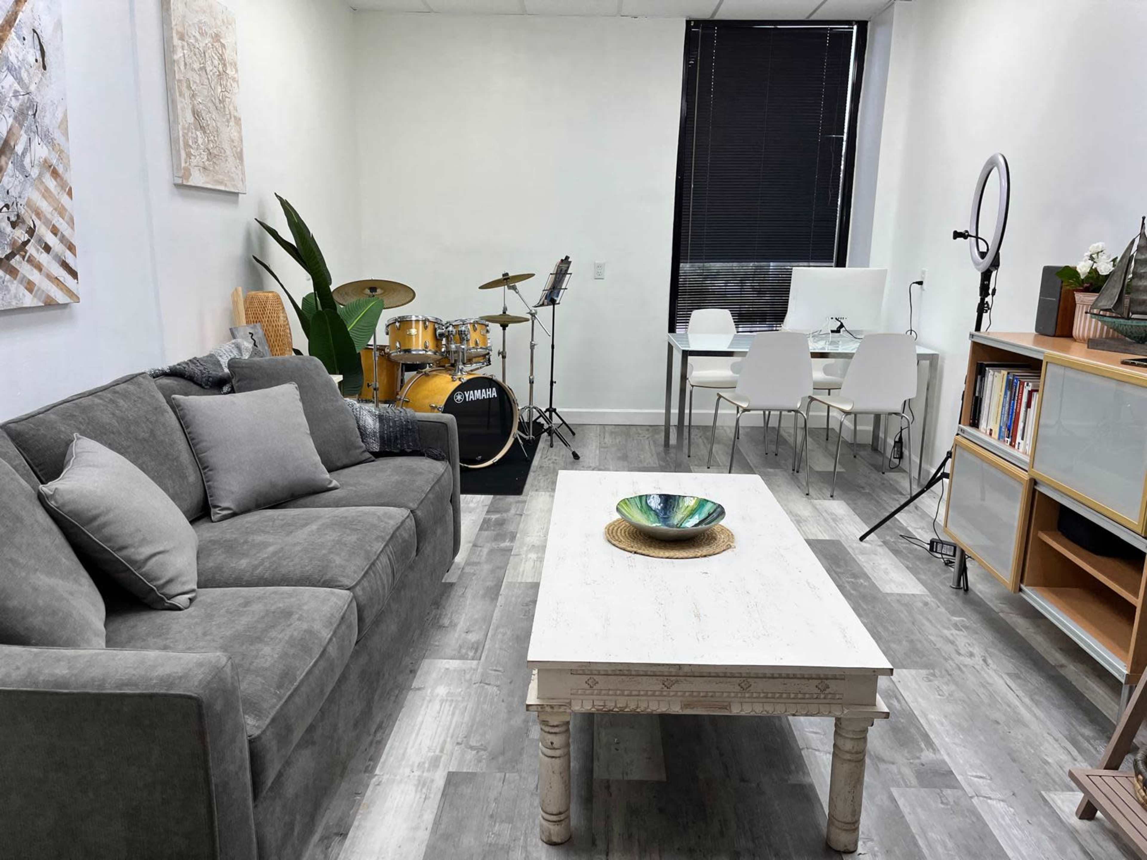 Private  Couzy Office / Production space Image in North Miami, North Miami, FL