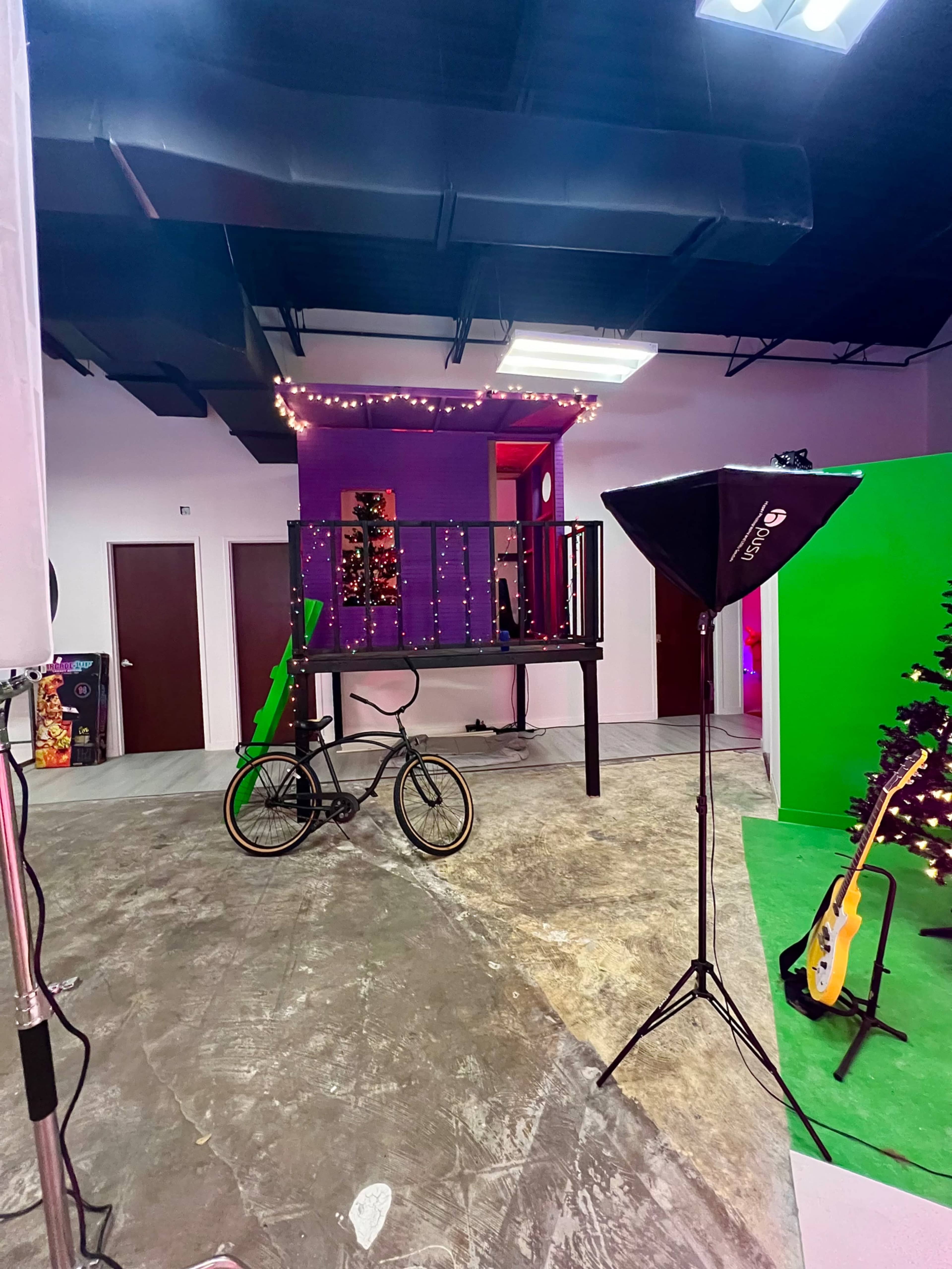 Corporate, warehouse, 2200 plus sqft, lake access, spacious, treehouse, infinity wall, green screen, sound and mixing stage, music studio, photography, videography, film, podcast, Image in North Fort Lauderdale, Fort Lauderdale, FL