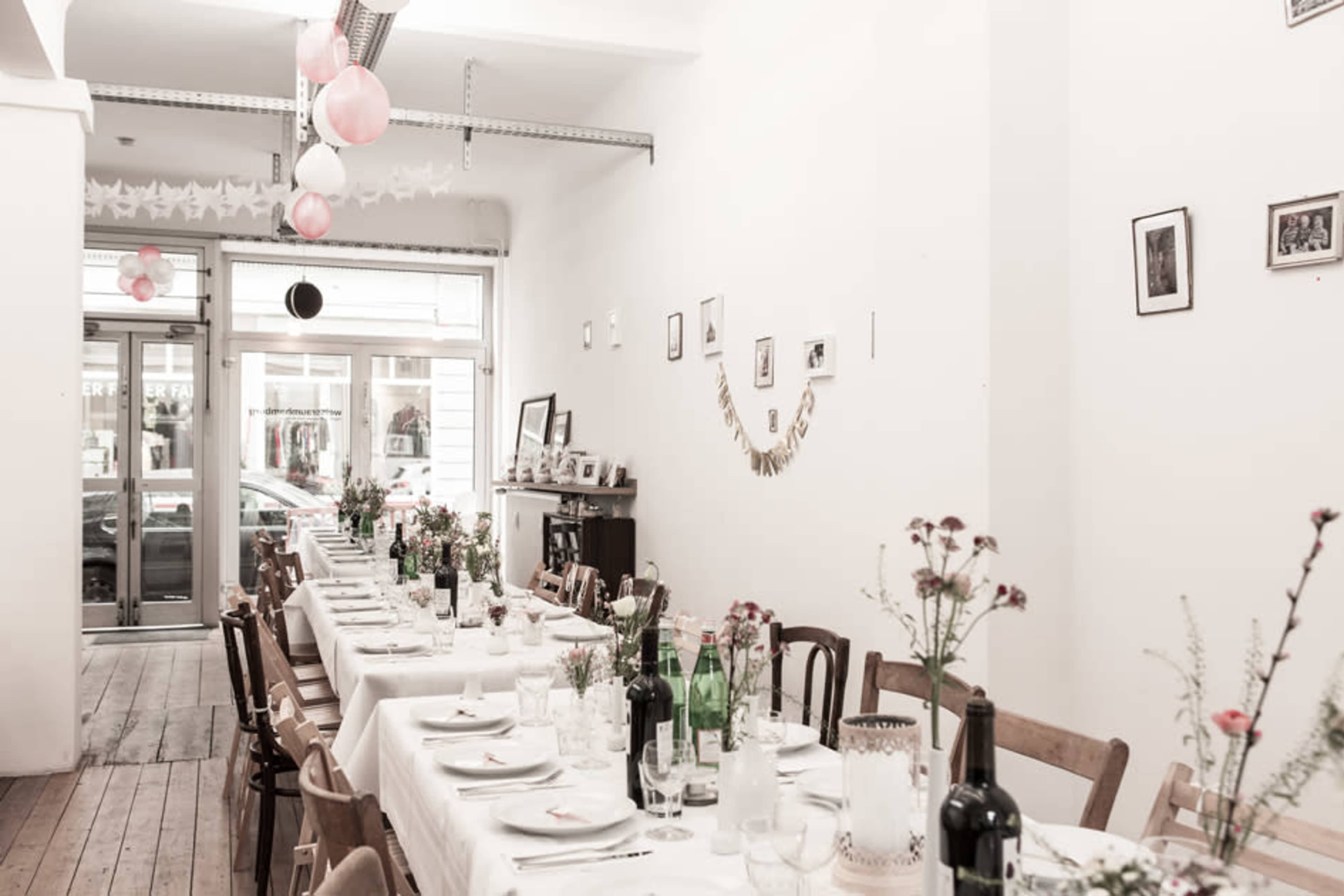 No Barriers. Central. Industrial Image in Hamburg-Neustadt, Hamburg