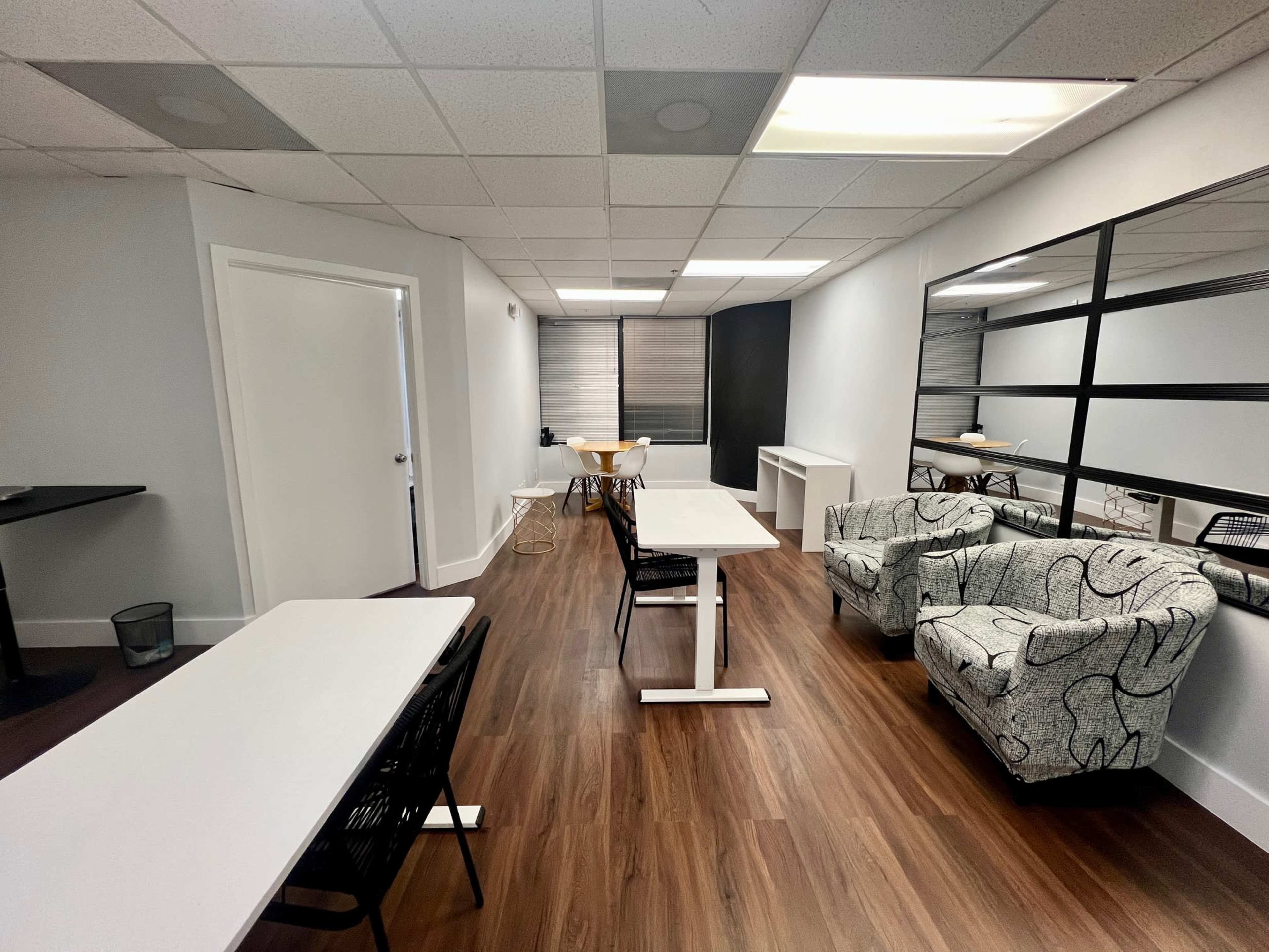 Intimate Open One Room Office off of the Turnpike Image in Coconut Creek, Coconut Creek, FL