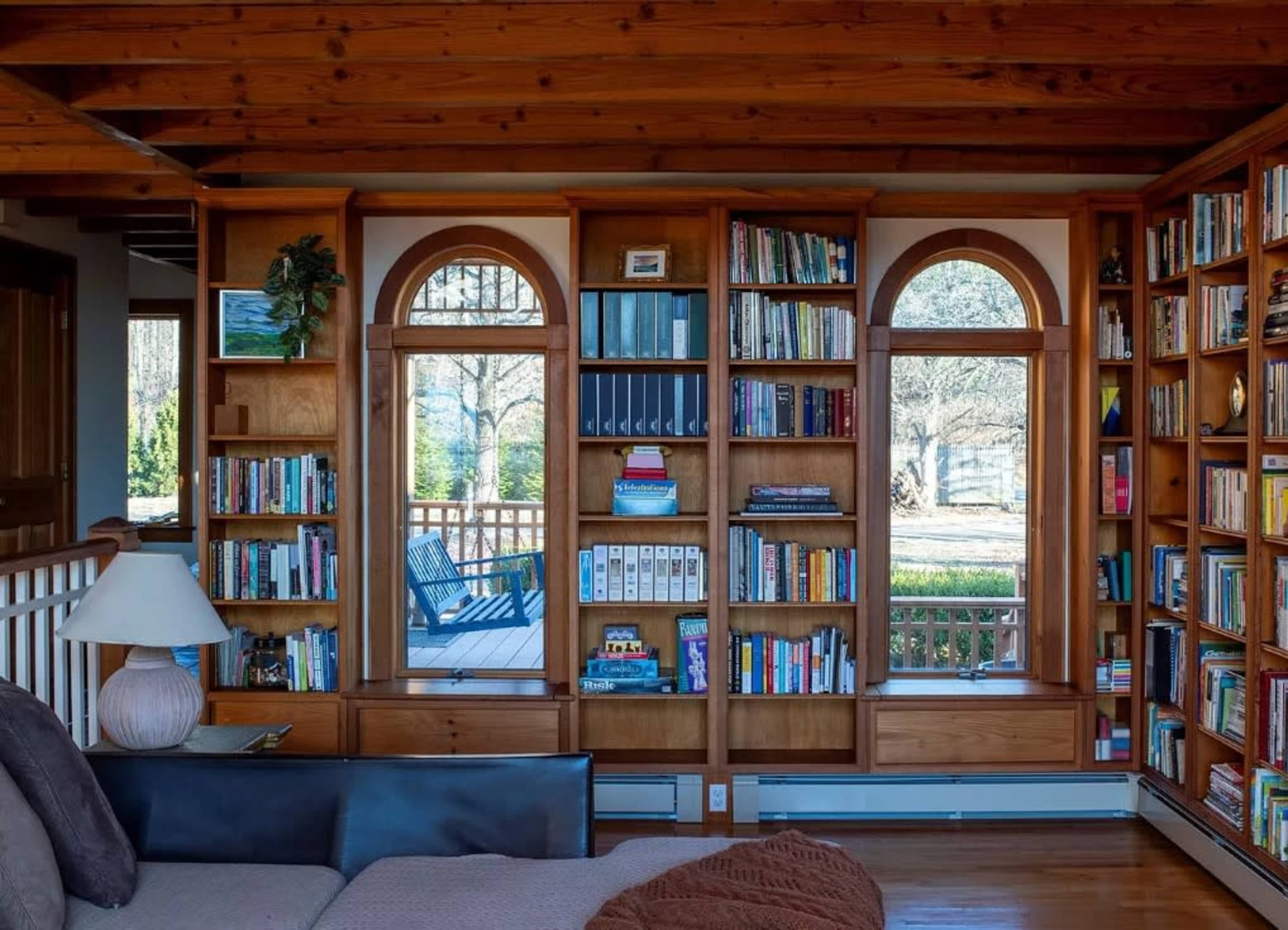 Modern Hudson Valley Home + Pool with Spectacular Catskill Mountain Views and Sunsets Image in Red Hook, Red Hook, NY