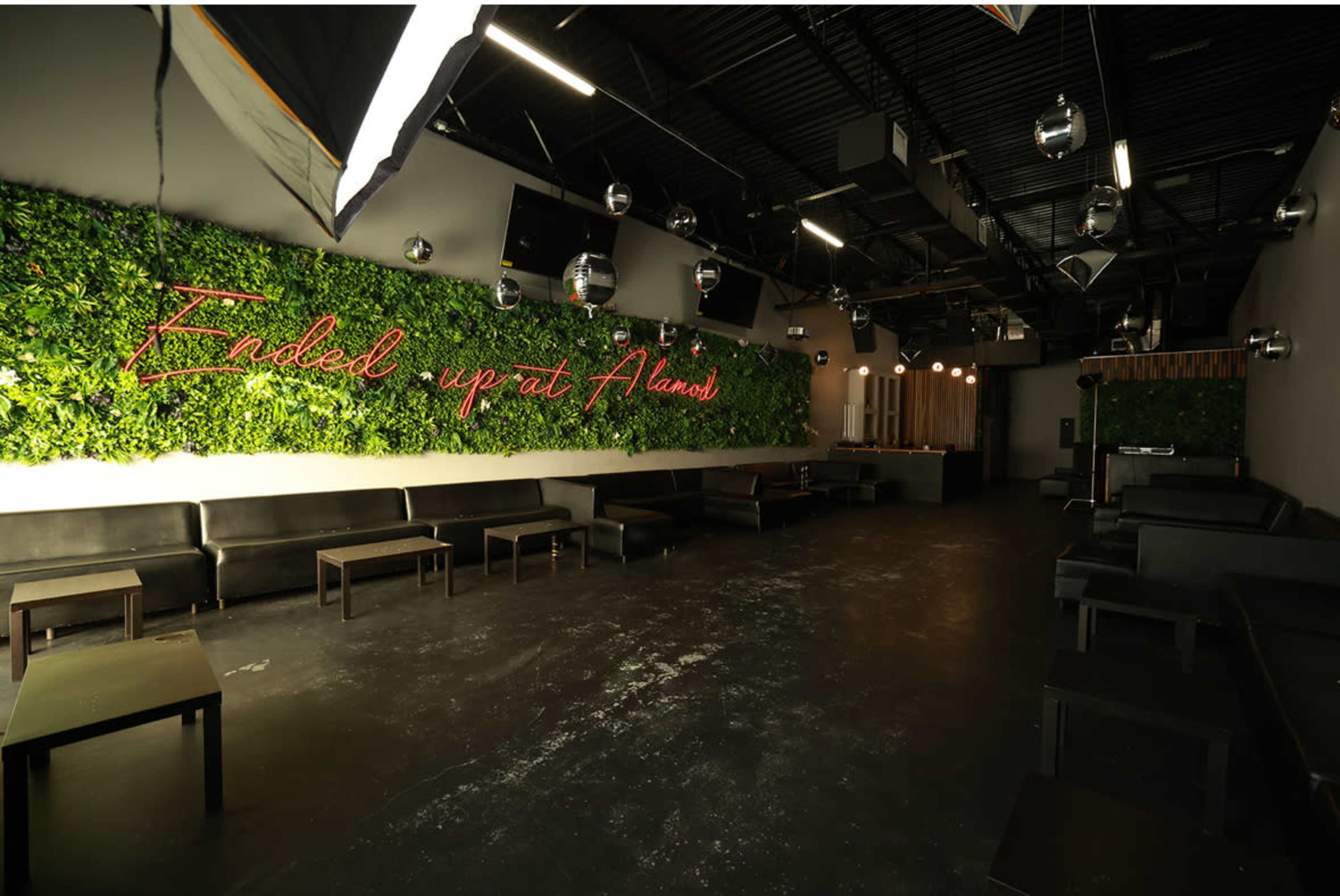 Versatile Lounge with a Fun, Creative Atmosphere Image in Tamarac, Tamarac, FL