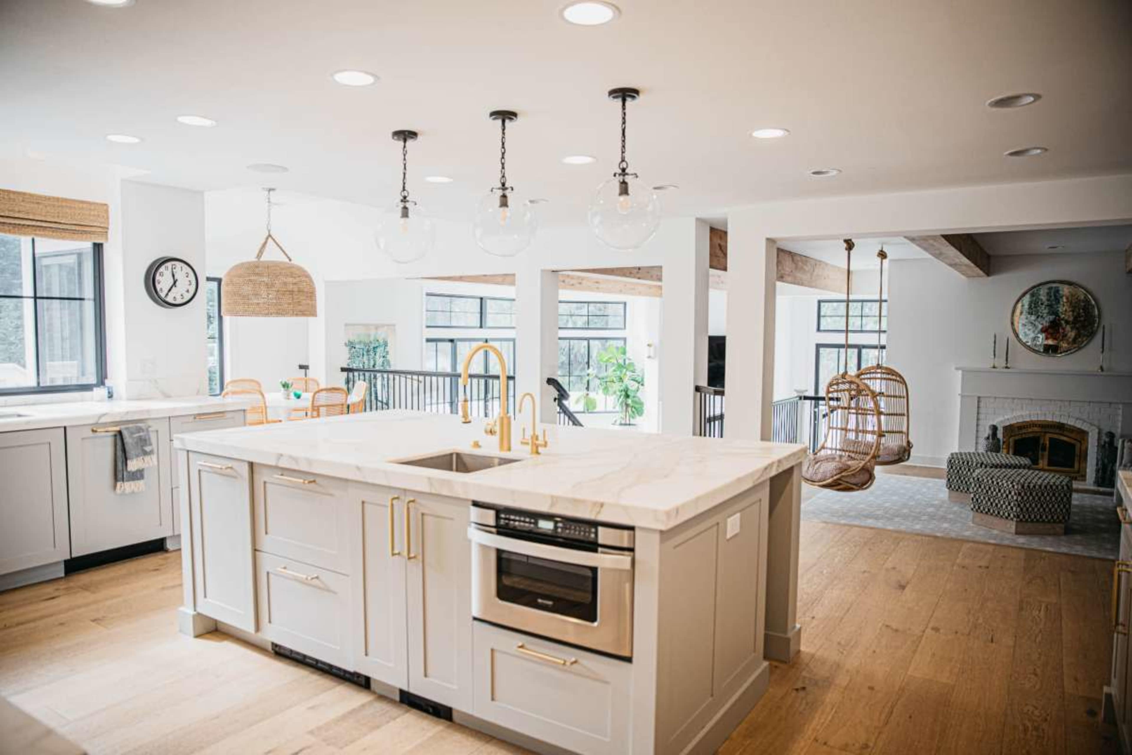 Chic family home- Hollywood Hill Image in Cottage Lake, Woodinville, WA