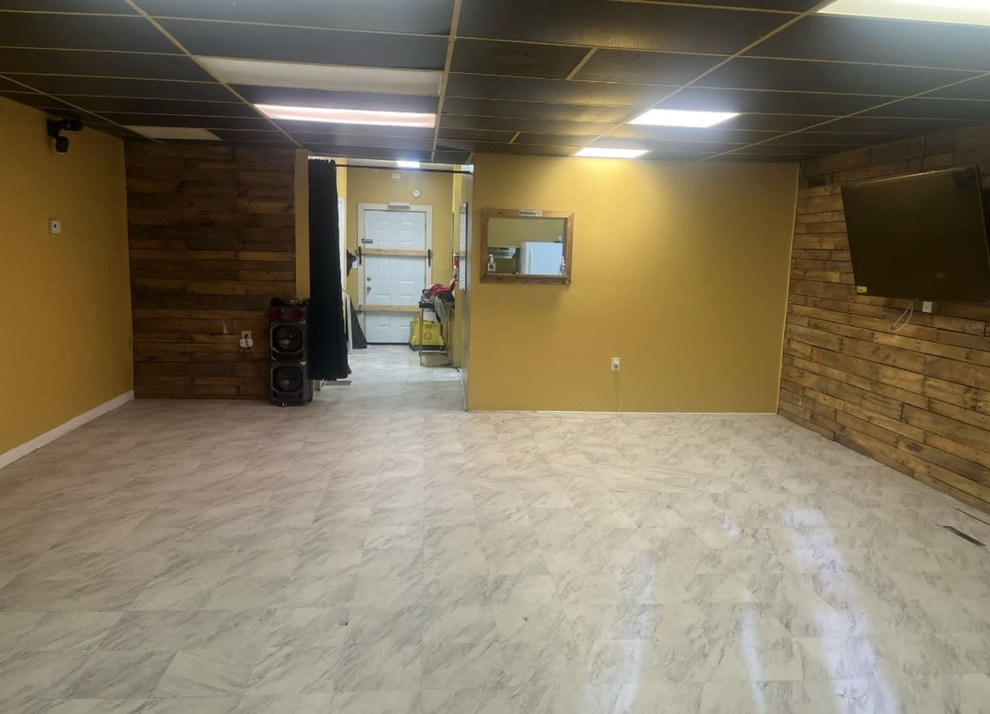 Small event rental , rural Image in Beatties Ford / Trinity, Charlotte, NC